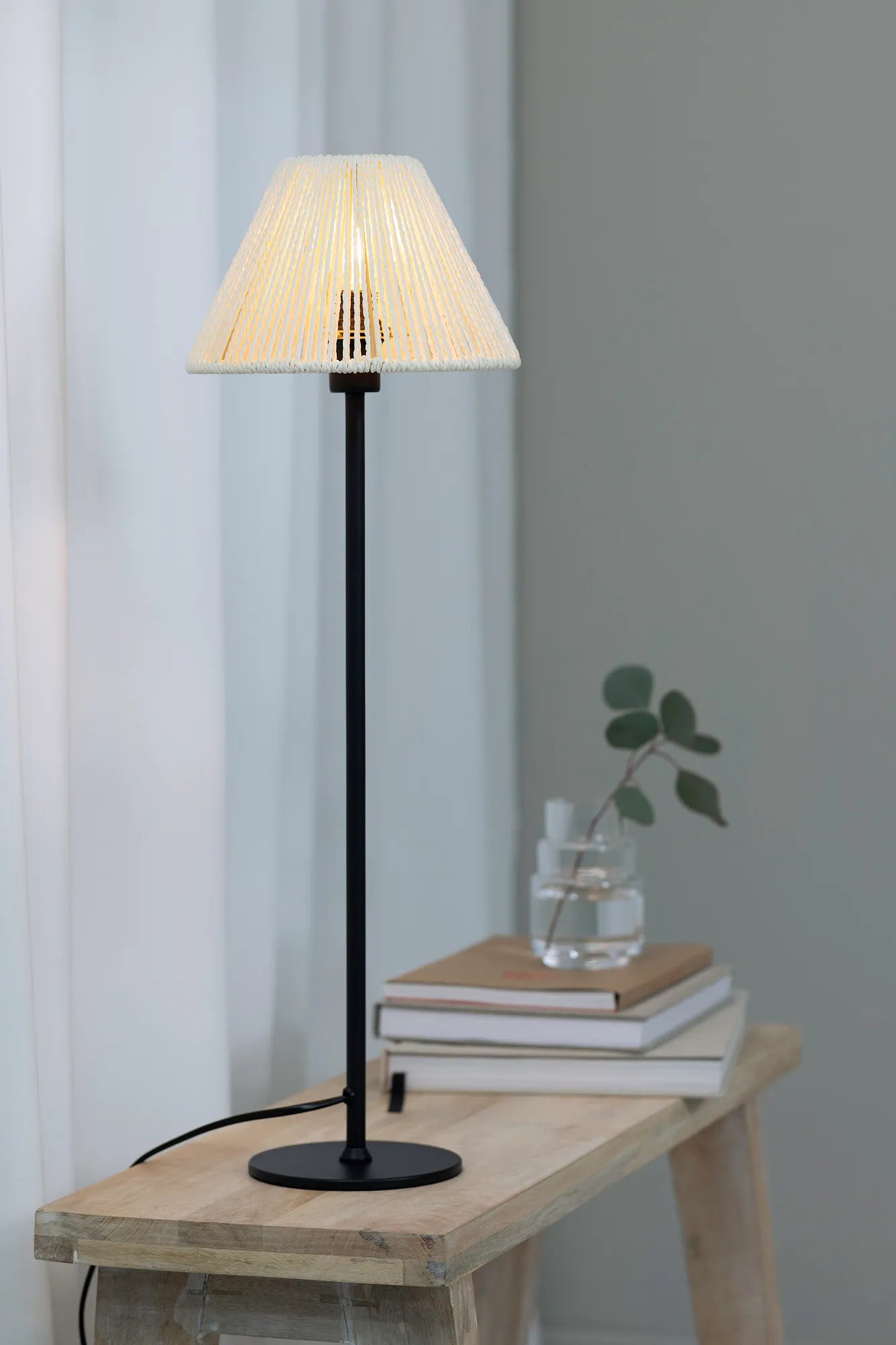 Corda beige bordslampa belysning | Corda beige table lamp | Corda beige Tischlampe