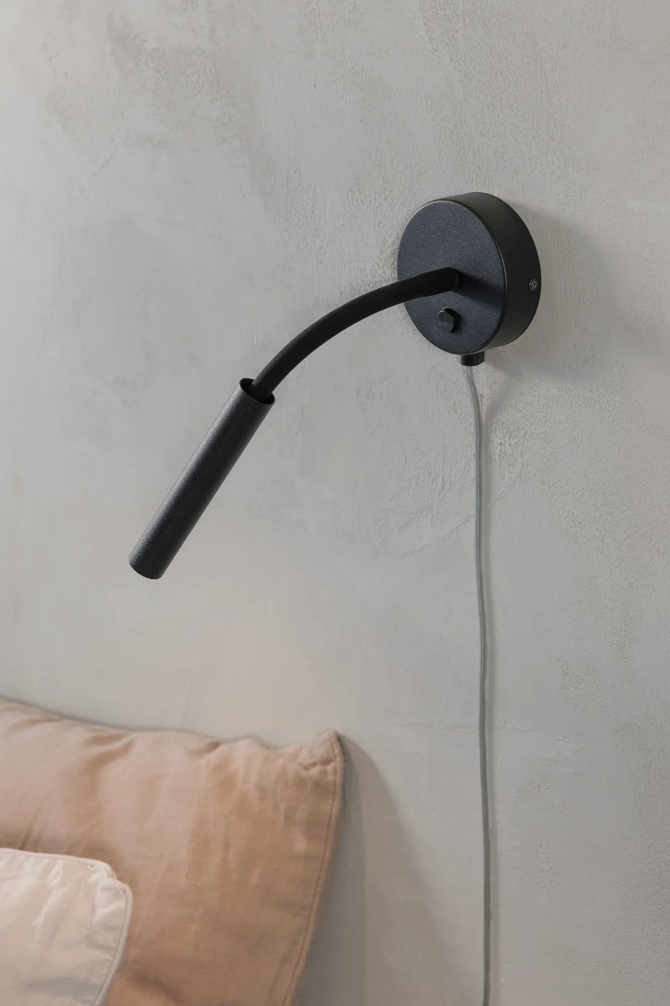 Jolie svart vägglampa belysning | Jolie black wall lamp | Jolie schwarz Wandleuchte