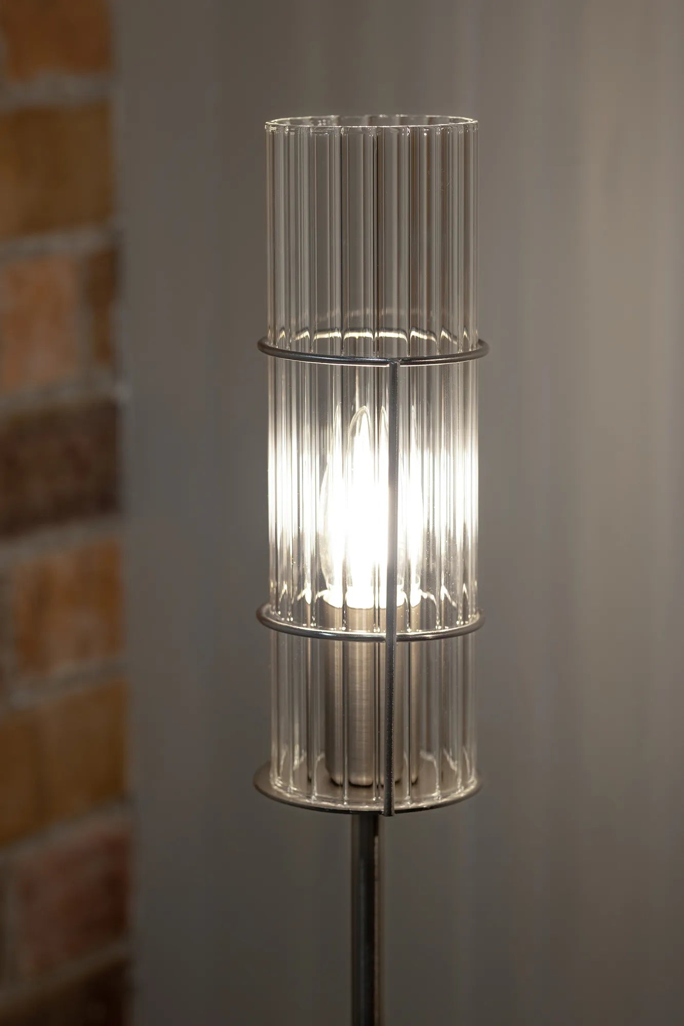 Tubo nickel bordslampa 50 cm skandinavisk design | Tubo nickel table lamp | Tubo Nickel Tischlampe skandinavisches Design