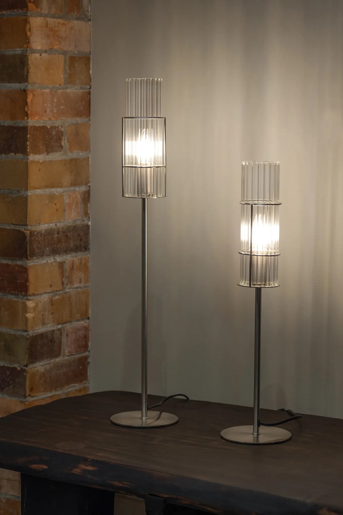 Tubo nickel bordslampa 50 cm stilren belysning | Tubo nickel table lamp | Tubo Nickel Tischlampe minimalistische Beleuchtung