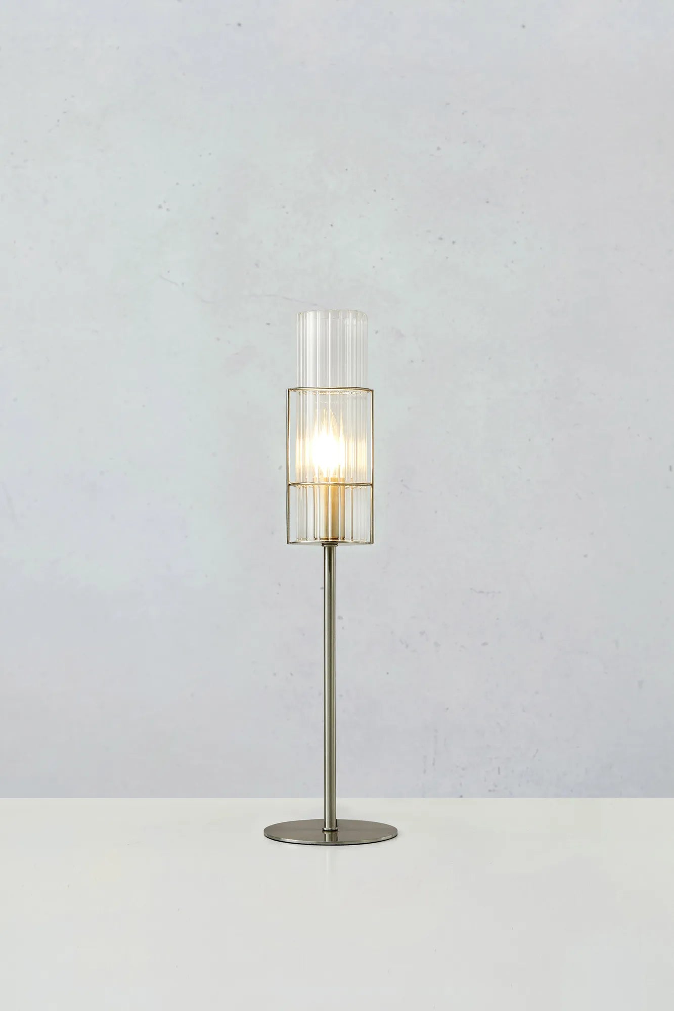 Tubo nickel bordslampa 50 cm stilren belysning skandinavisk design | Tubo nickel table lamp Scandinavian design | Tubo Nickel