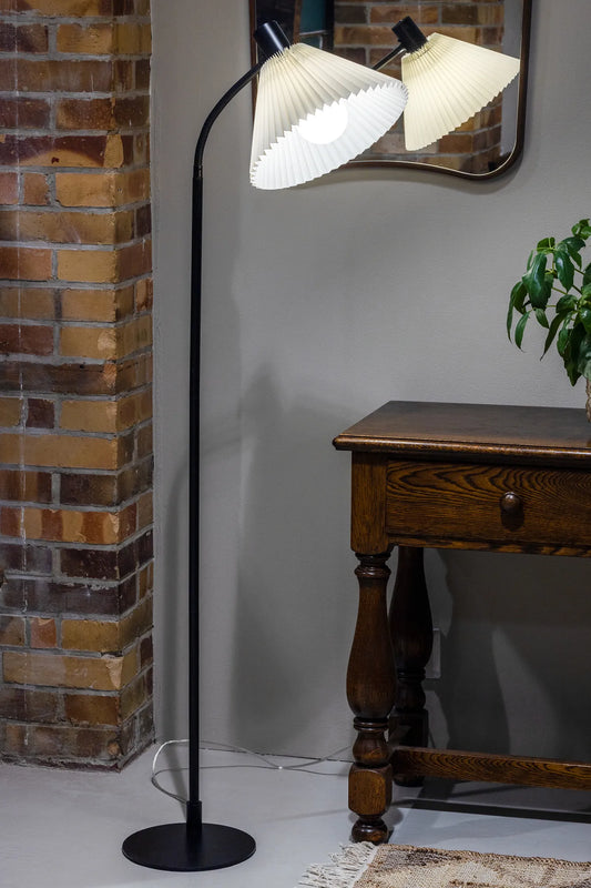 Mira svart golvlampa belysning | Mira black floor lamp | Mira schwarz Stehlampe