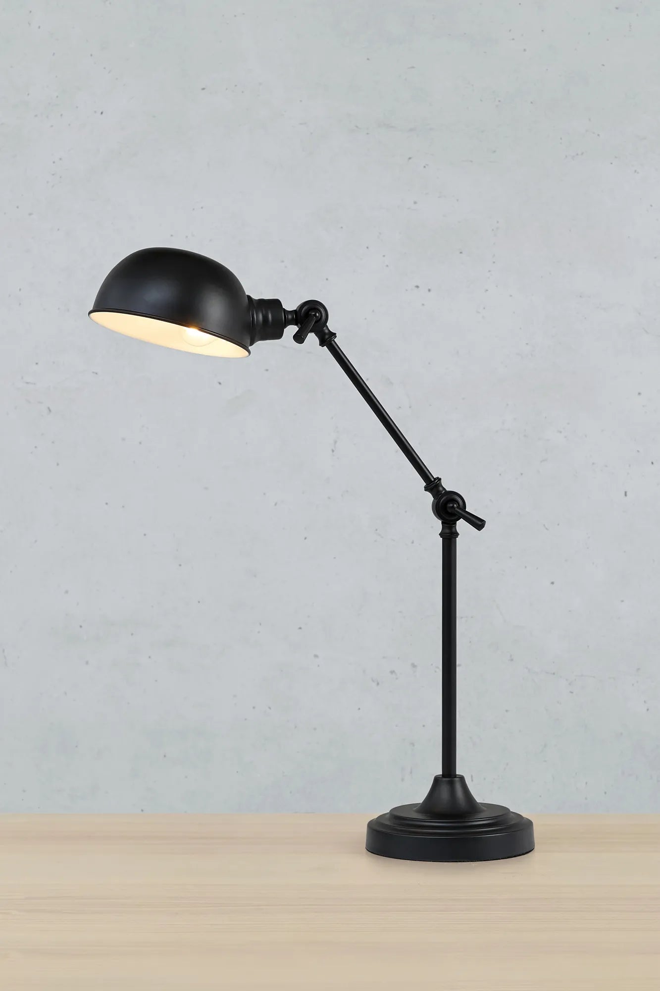 Portland svart bordslampa stilren belysning | Portland black table | Portland schwarz Tischlampe minimalistische Beleuchtung