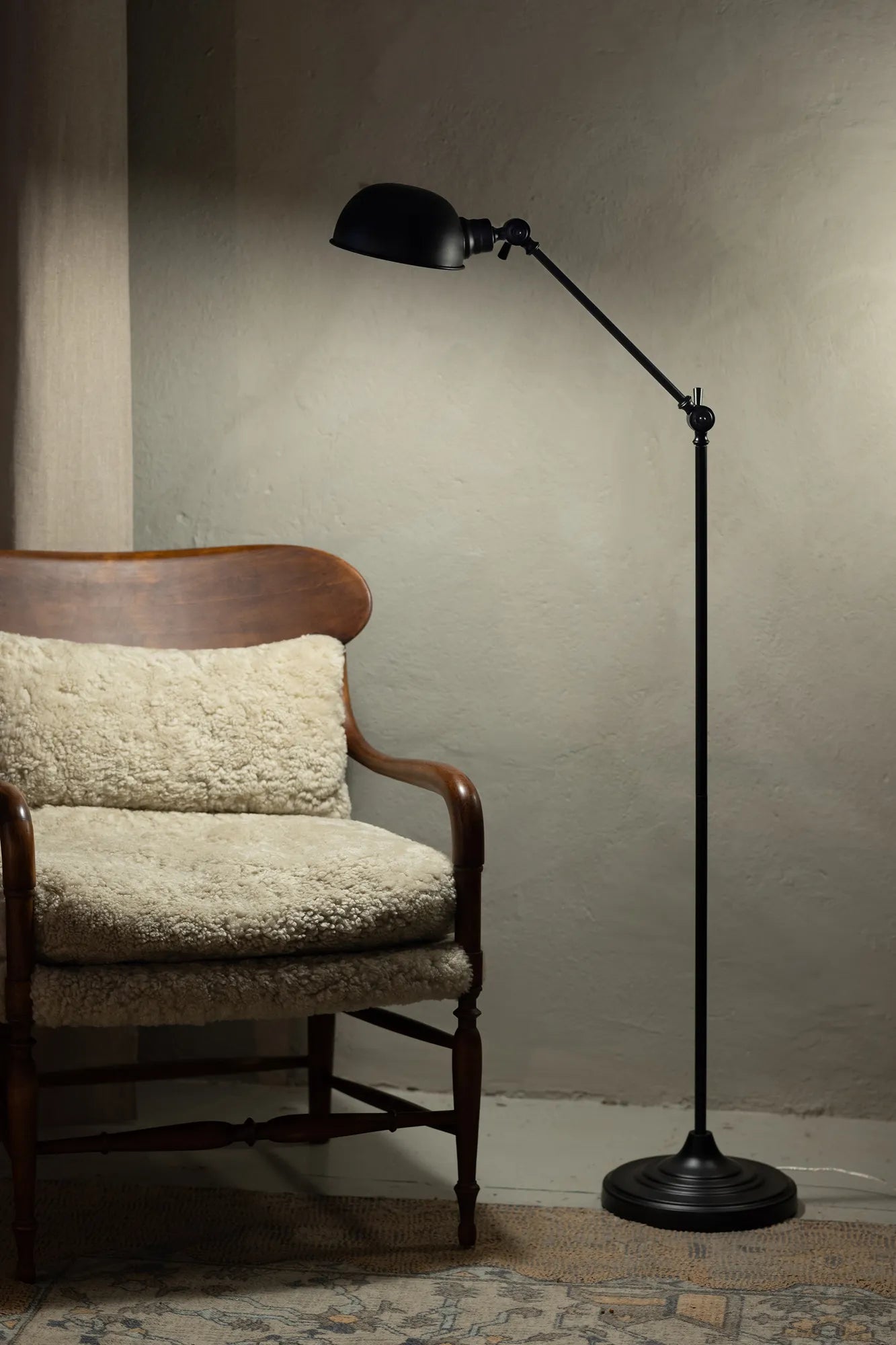Portland svart golvlampa belysning | Portland black floor lamp | Portland schwarz Stehlampe