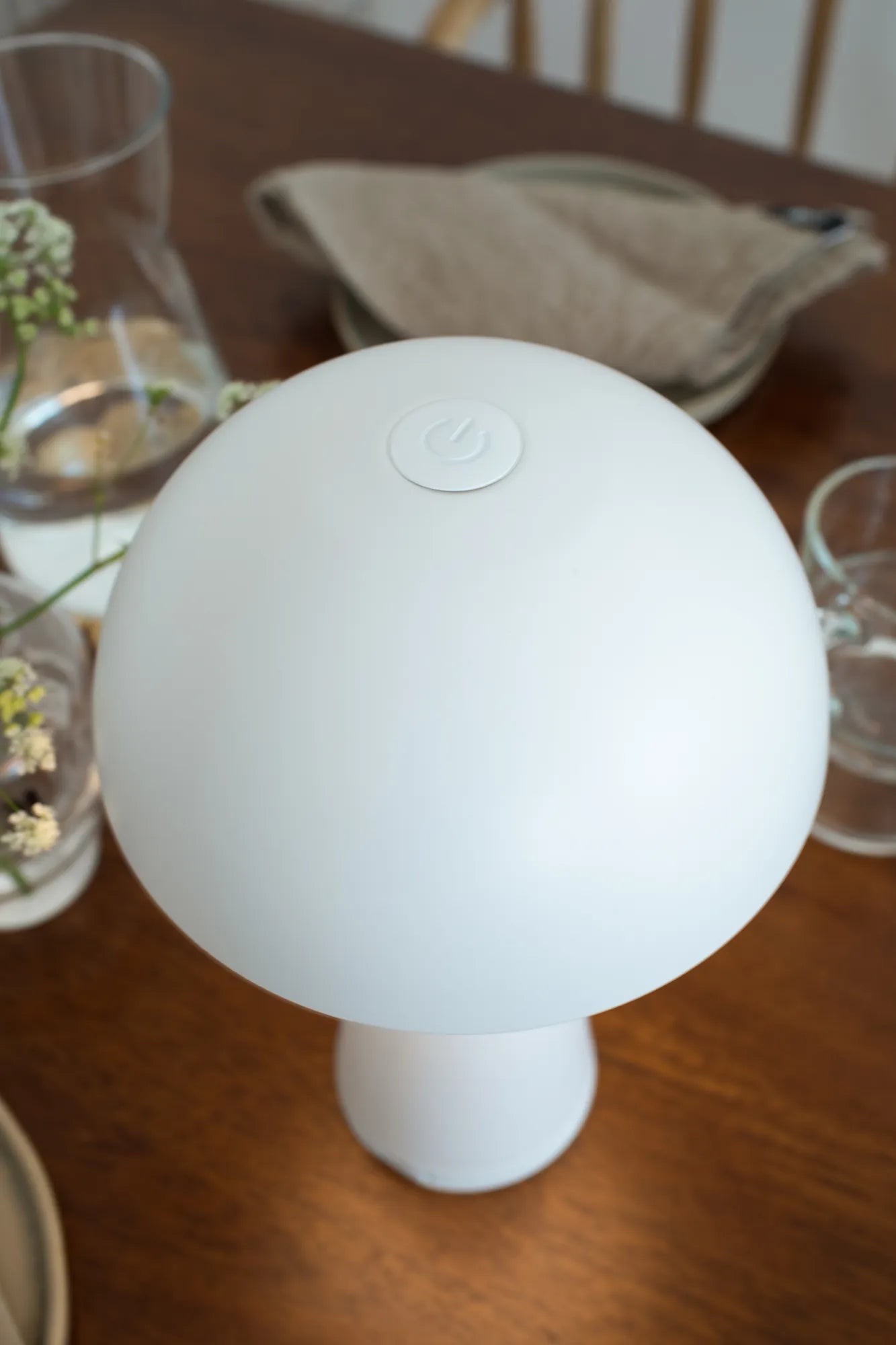 Fungi vit lampa skandinavisk design | Fungi white lamp Scandinavian design | Fungi weiß Lampe skandinavisches Design