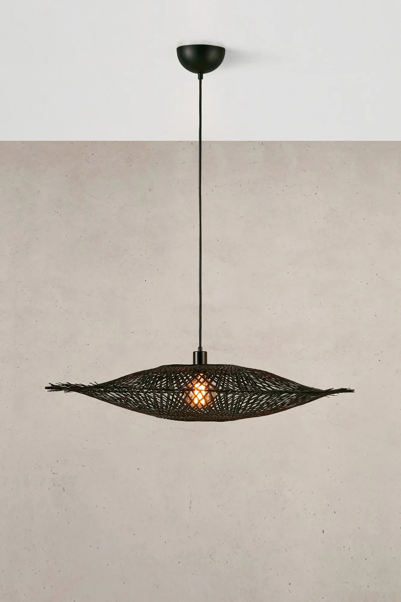 Kumo svart taklampa 92 cm stilren belysning | Kumo black pendant | Kumo schwarz Pendelleuchte minimalistische Beleuchtung