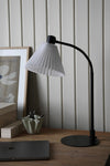 Mira vit bordslampa svensk design | Mira white table lamp Swedish design | Mira weiß Tischlampe schwedisches Design