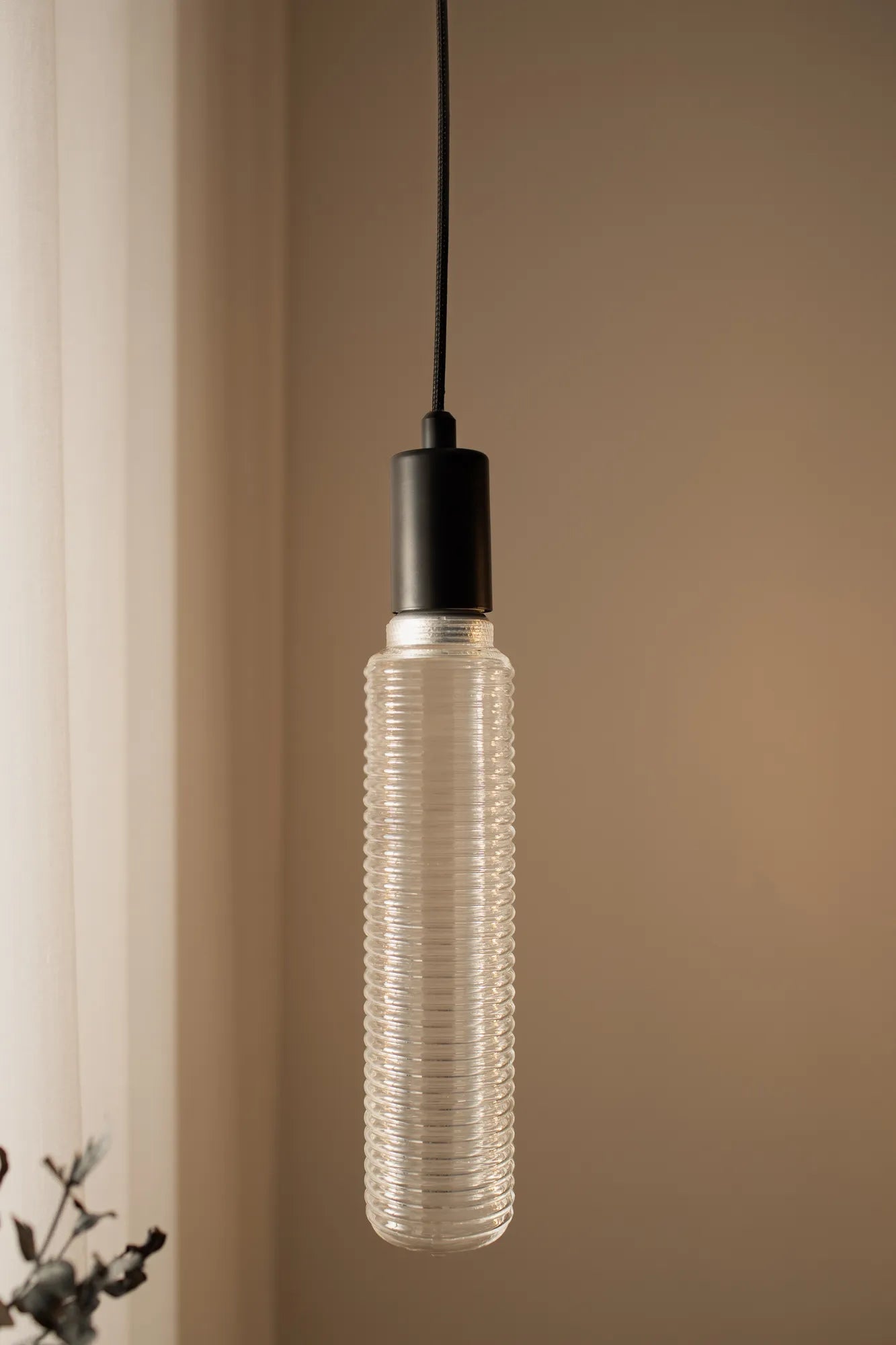 Ghost klar ljuskälla skandinavisk design | Ghost clear light source | Ghost klar Lichtquelle skandinavisches Design