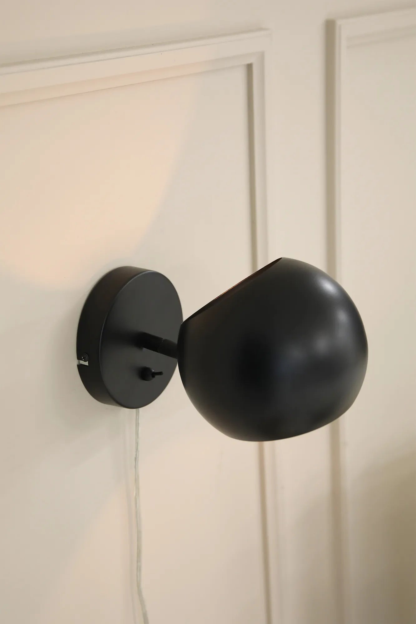 Edgar svart vägglampa belysning | Edgar black wall lamp | Edgar schwarz Wandleuchte