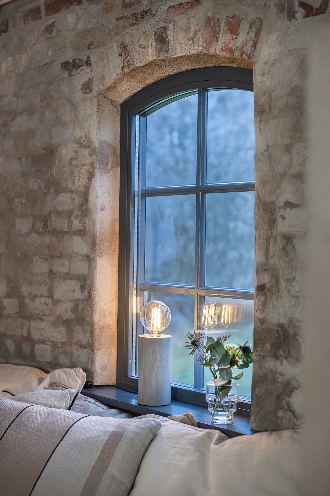 Legna grå bordslampa 20 cm belysning | Legna grey table lamp | Legna grau Tischlampe