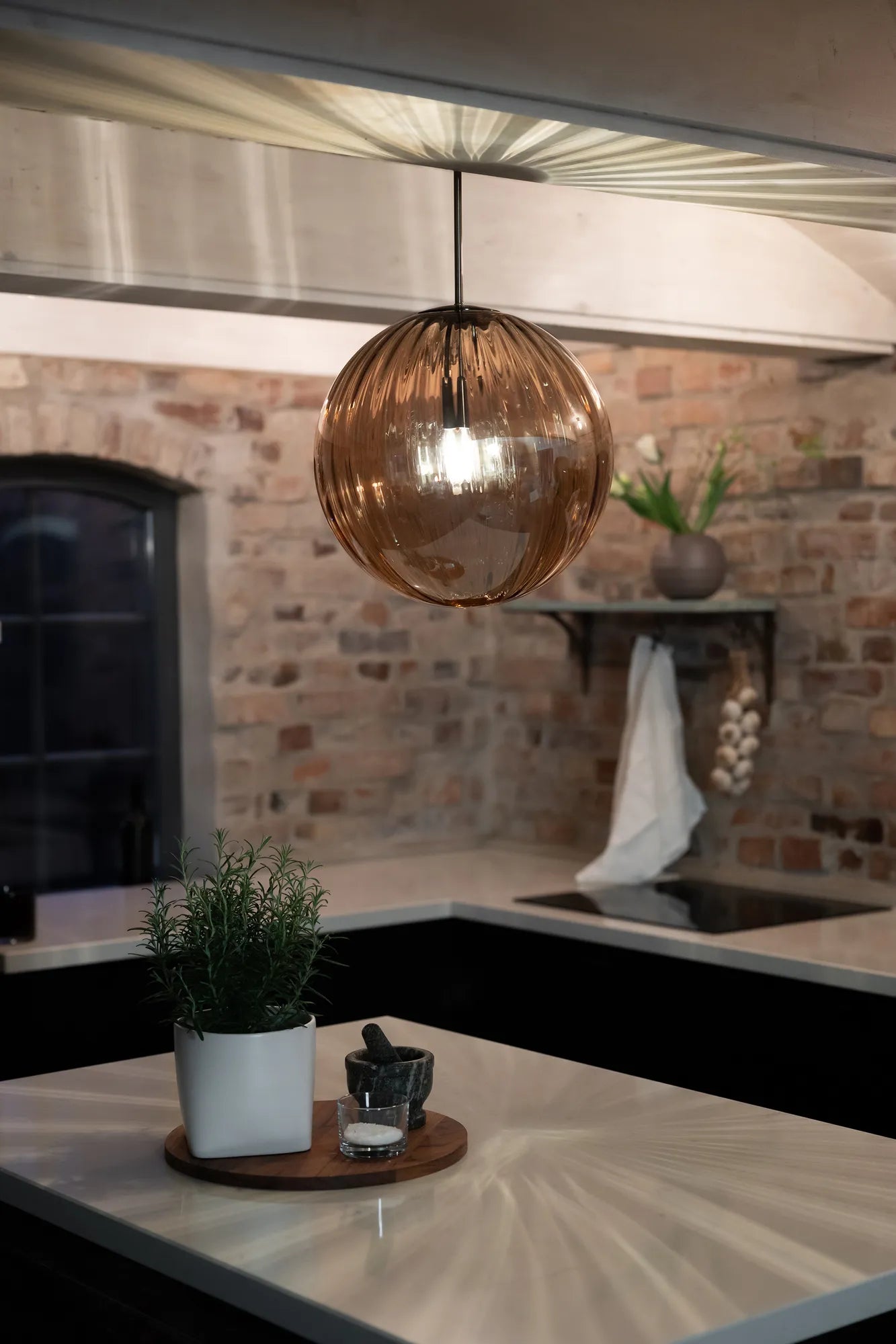 Fengari bärnsten taklampa belysning | Fengari amber pendant lamp | Fengari Bernstein Pendelleuchte