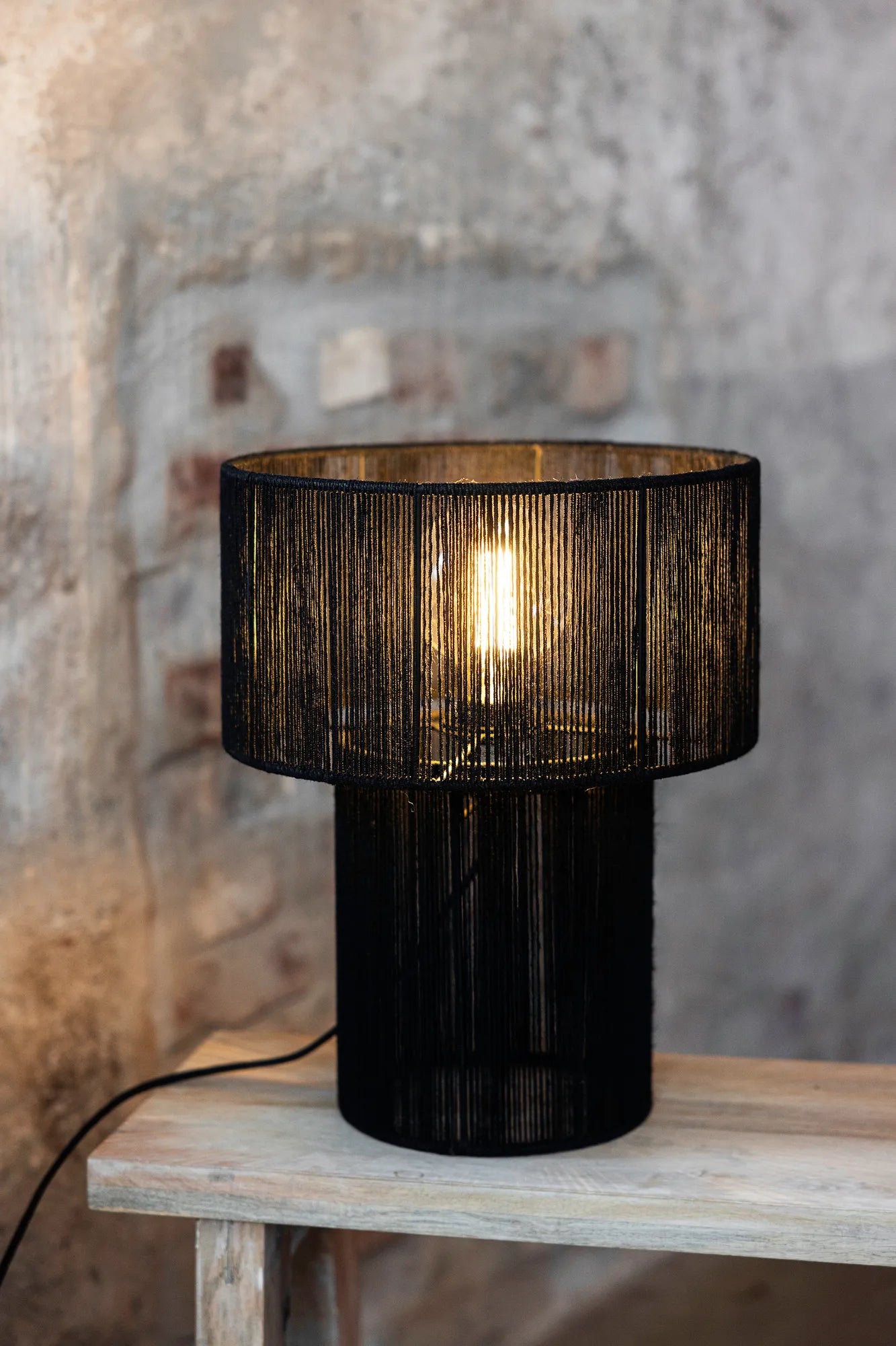 Soga svart bordslampa skandinavisk design | Soga black table lamp | Soga schwarz Tischlampe skandinavisches Design
