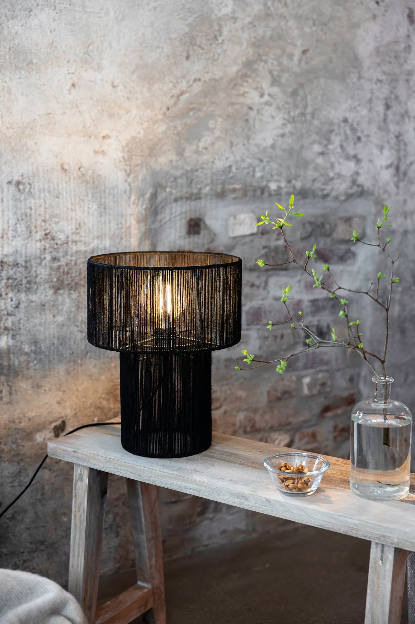 Soga svart bordslampa stilren belysning | Soga black table lamp | Soga schwarz Tischlampe minimalistische Beleuchtung