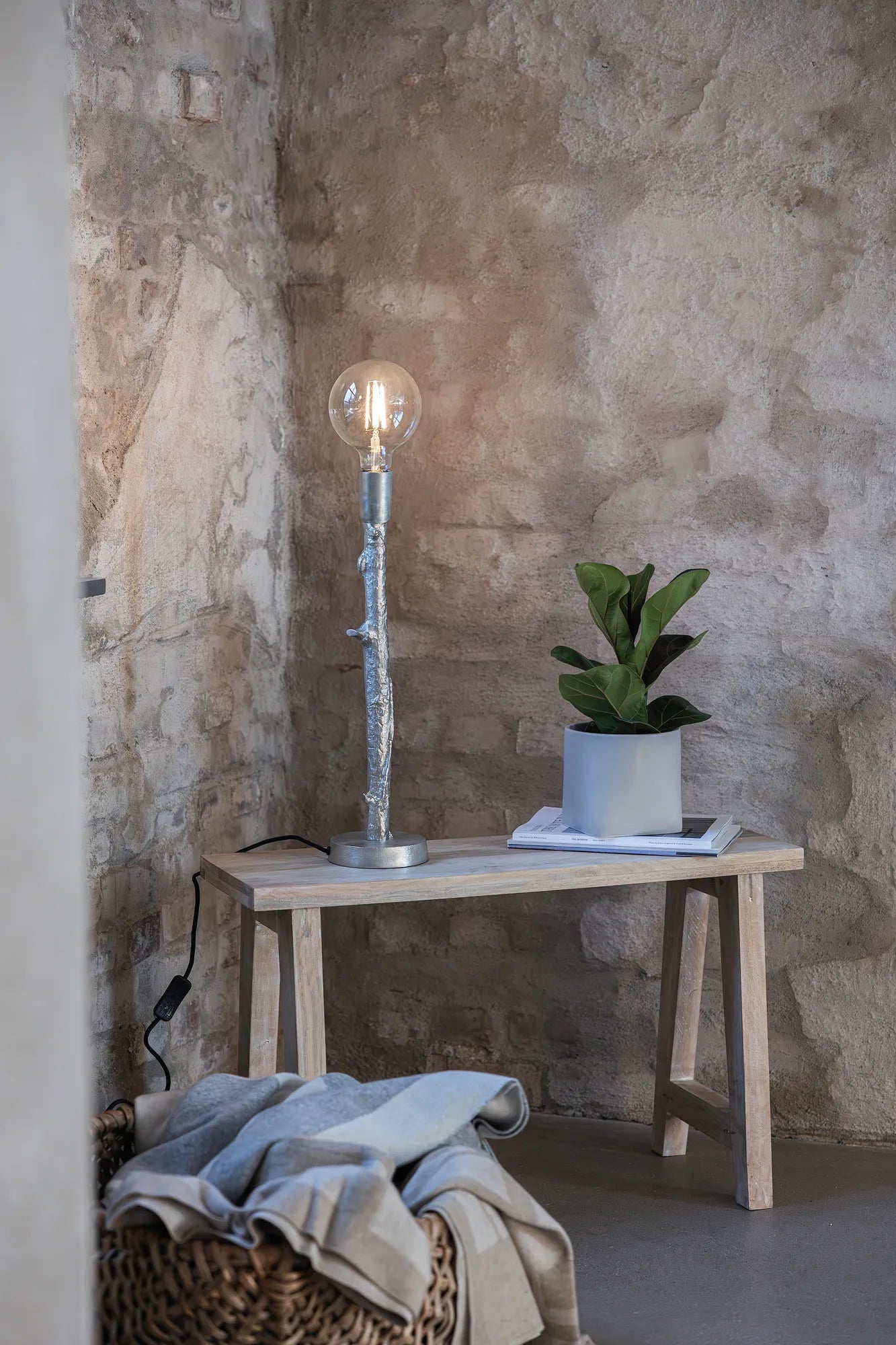 Ramo silver bordslampa belysning | Ramo silver table lamp | Ramo Silber Tischlampe