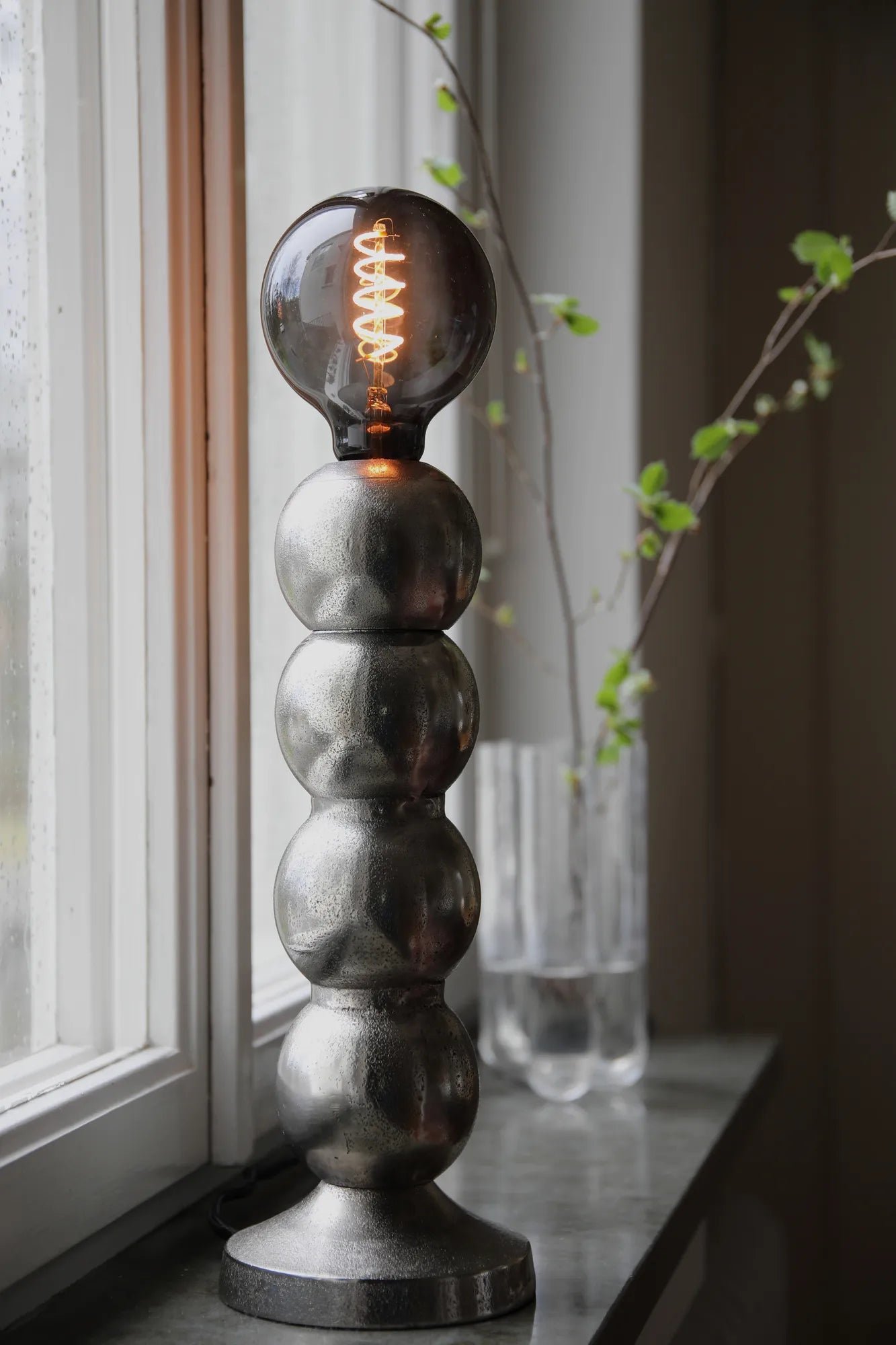 Gong silver bordslampa skandinavisk design | Gong silver table lamp | Gong Silber Tischlampe skandinavisches Design