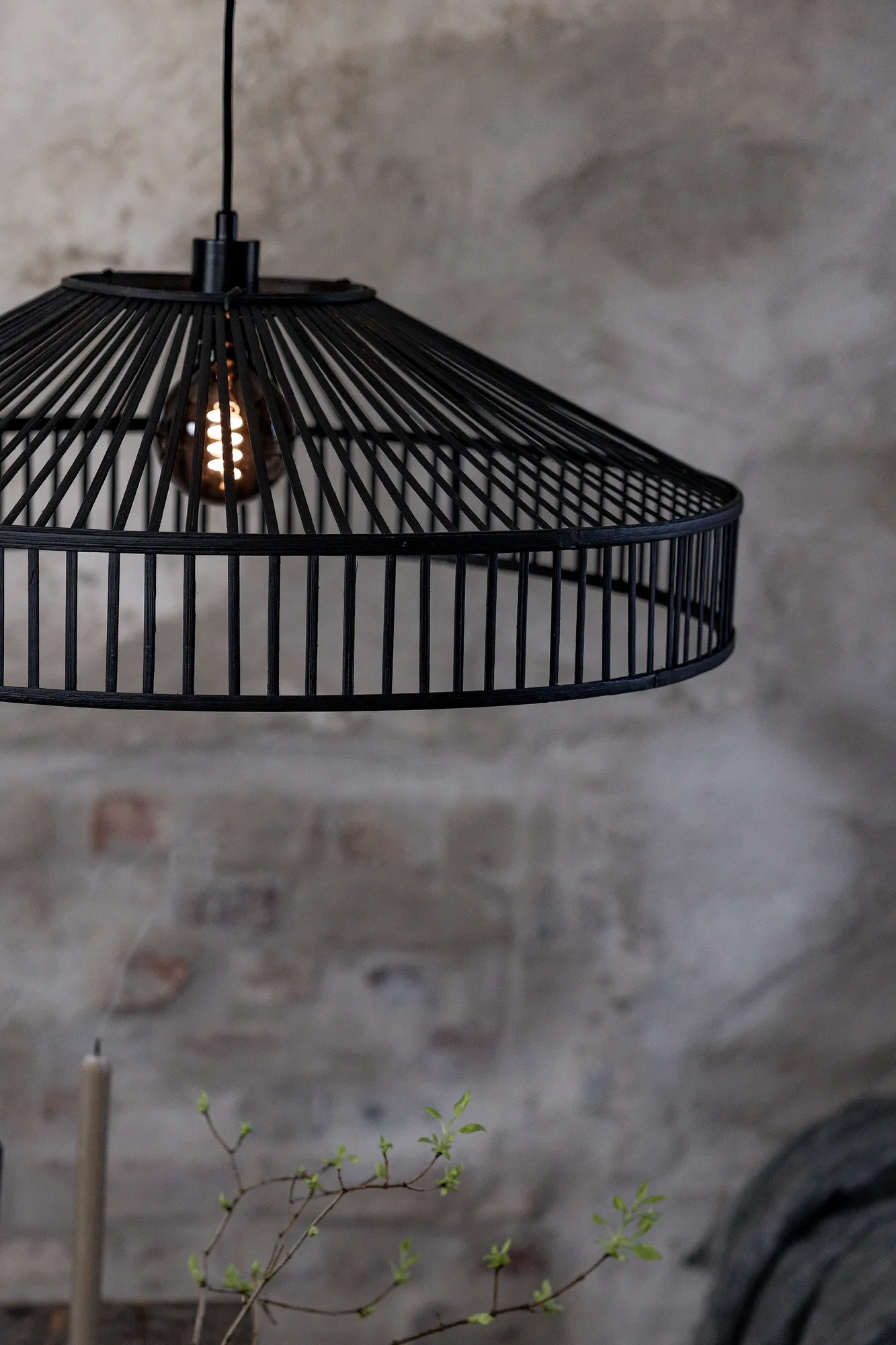 Tapa svart taklampa svensk design | Tapa black pendant lamp Swedish design | Tapa schwarz Pendelleuchte schwedisches Design