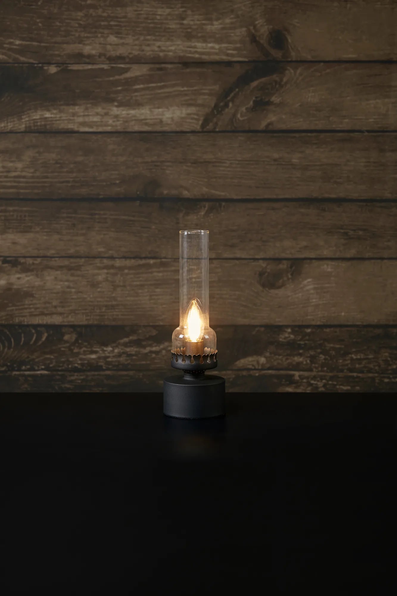 Kandella svart bordslampa stilren belysning | Kandella black table | Kandella schwarz Tischlampe minimalistische Beleuchtung