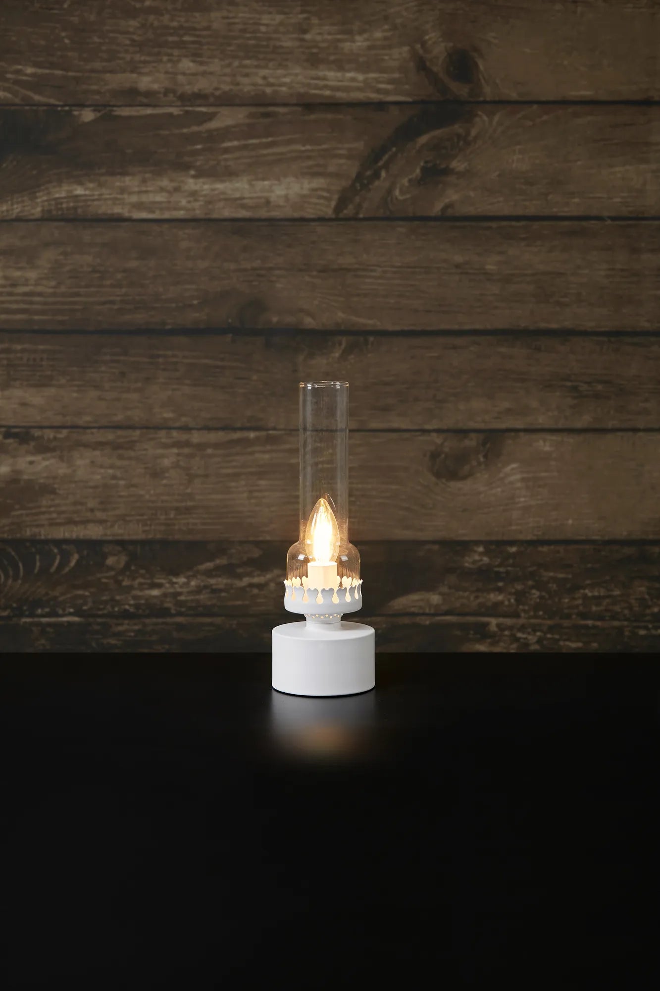 Kandella vit bordslampa stilren belysning skandinavisk design | Kandella white table lamp Scandinavian design | Kandella weiß