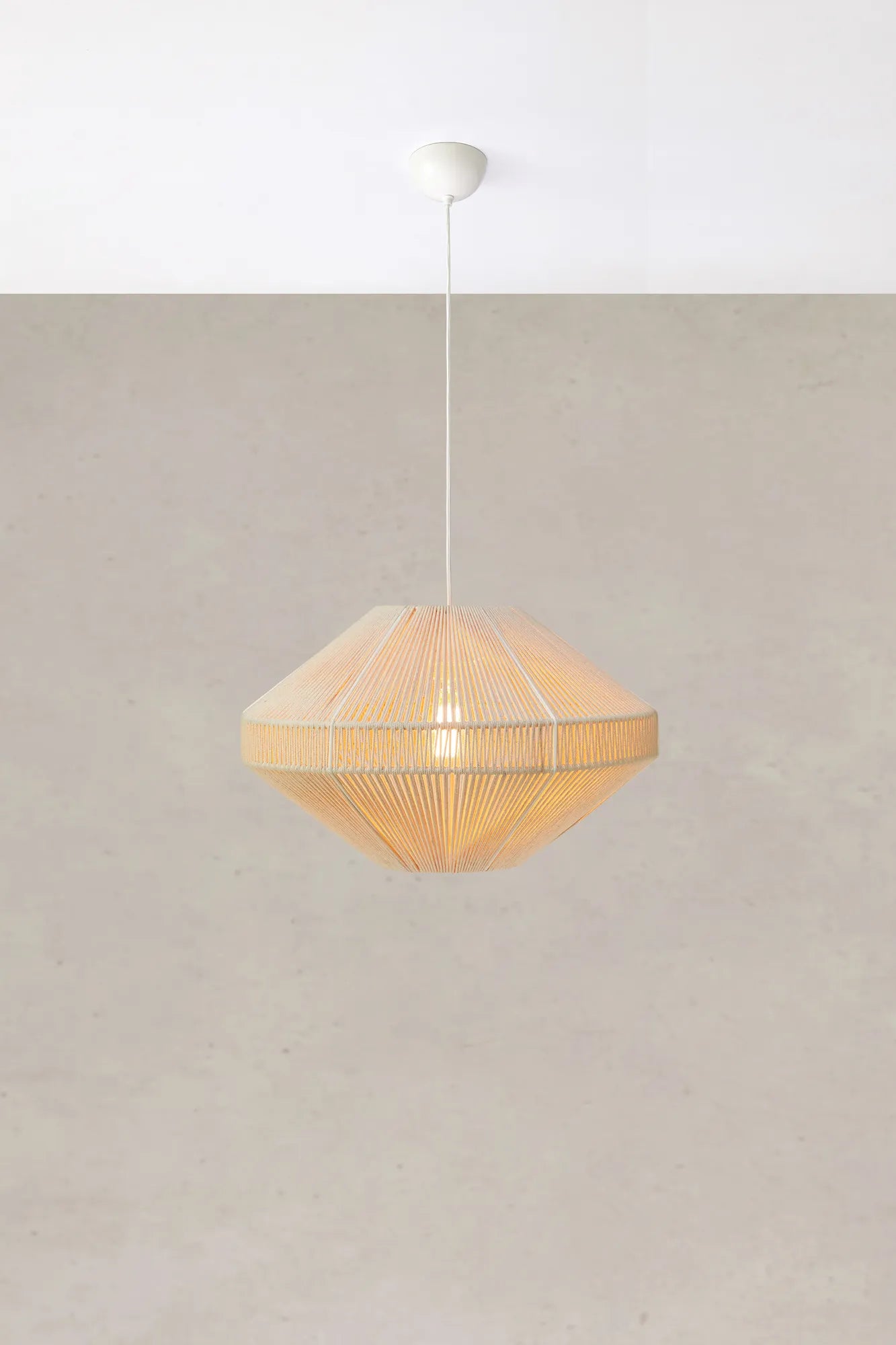 Razzo beige taklampa stilren belysning skandinavisk design | Razzo beige pendant lamp Scandinavian design | Razzo beige