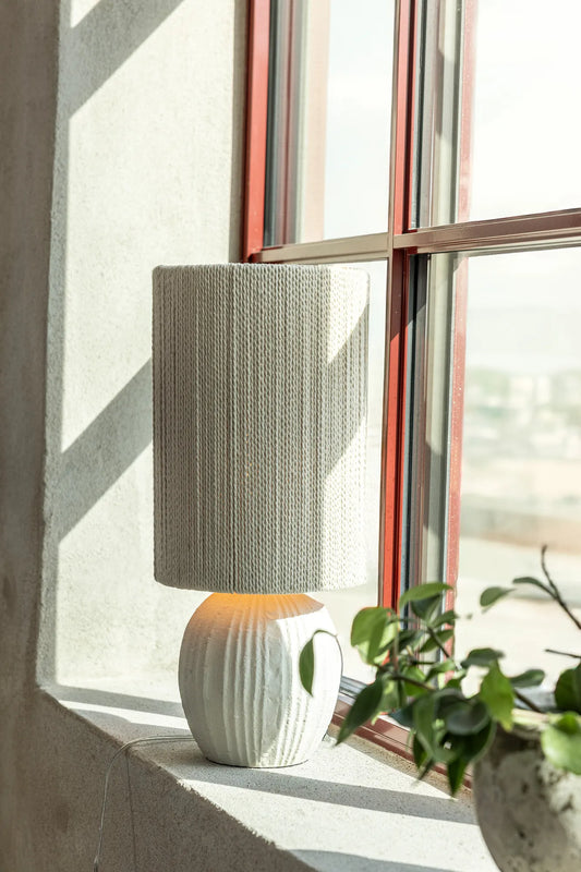 Viela beige bordslampa svensk design | Viela beige table lamp Swedish design | Viela beige Tischlampe schwedisches Design