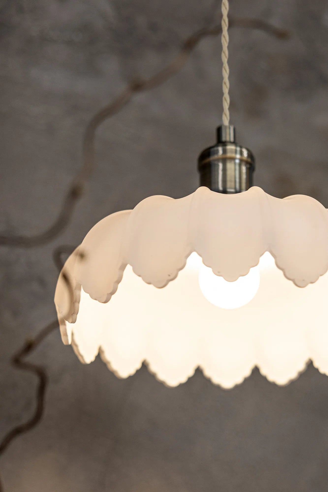 Kurage vit taklampa skandinavisk design | Kurage white pendant lamp | Kurage weiß Pendelleuchte skandinavisches Design