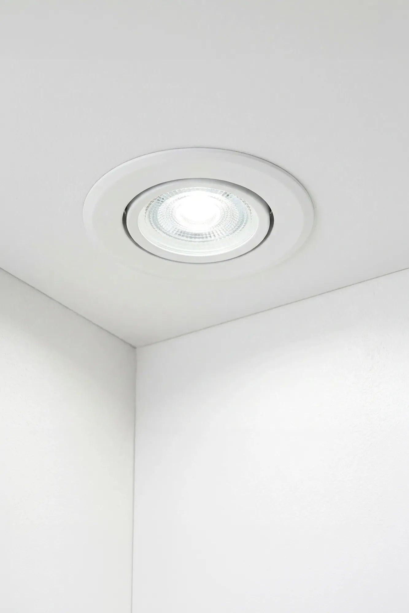 Pluto Downlight Biały Ściemnialny