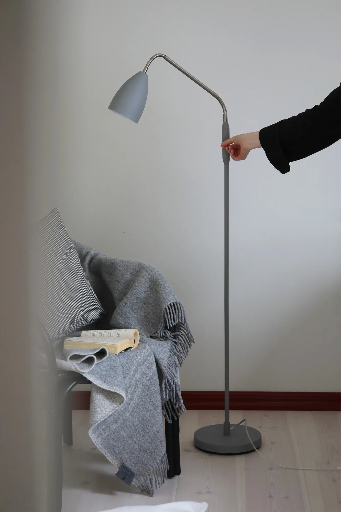 Patro grå golvlampa belysning | Patro grey floor lamp | Patro grau Stehlampe