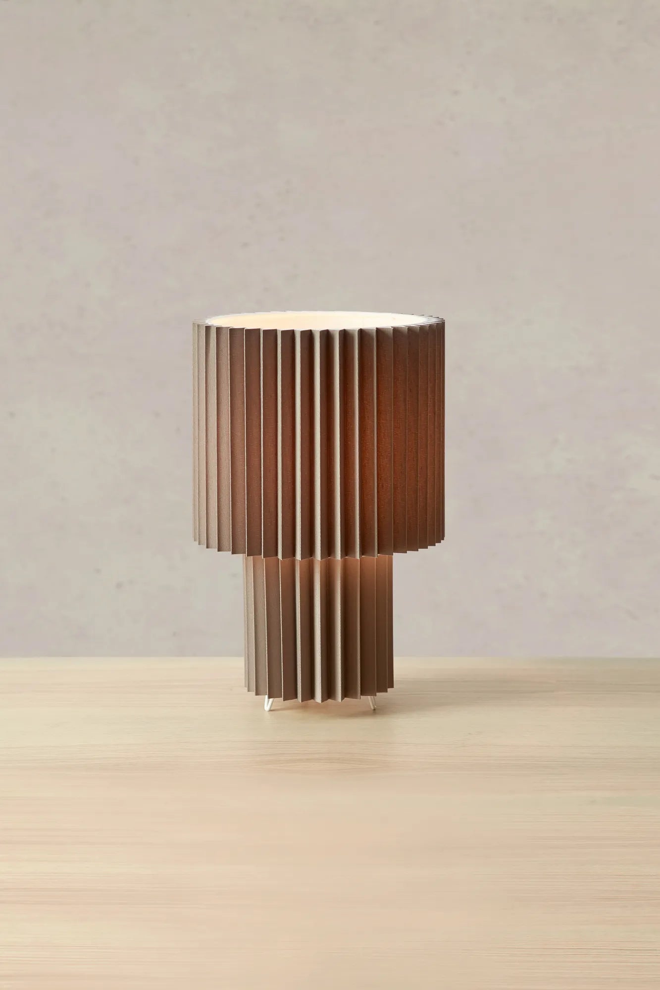 Catis grå bordslampa 32 cm stilren belysning | Catis grey table lamp | Catis grau Tischlampe minimalistische Beleuchtung