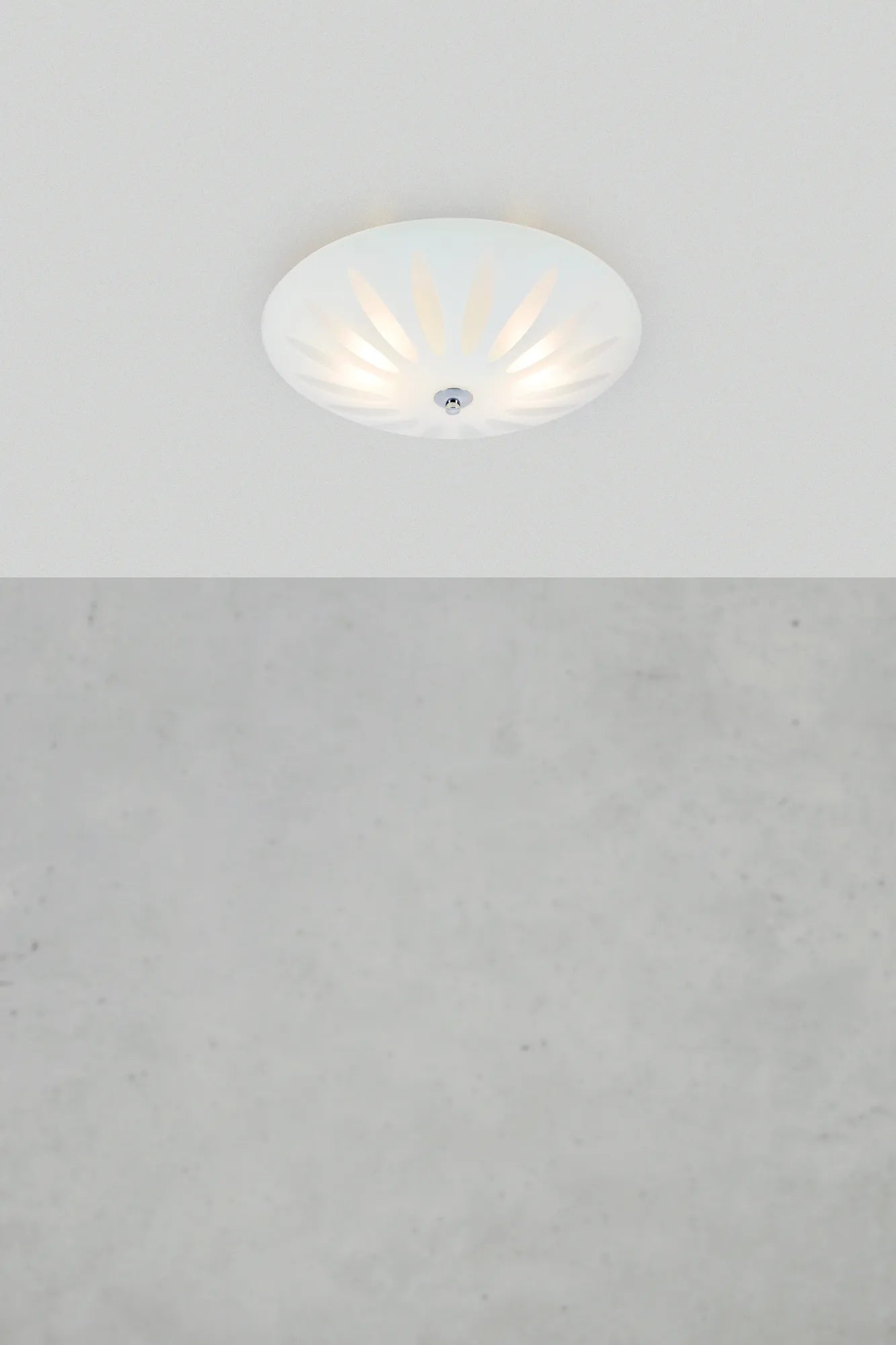 Petal plafond stilren belysning | Petal flush mount ceiling light | Petal Deckenleuchte minimalistische Beleuchtung