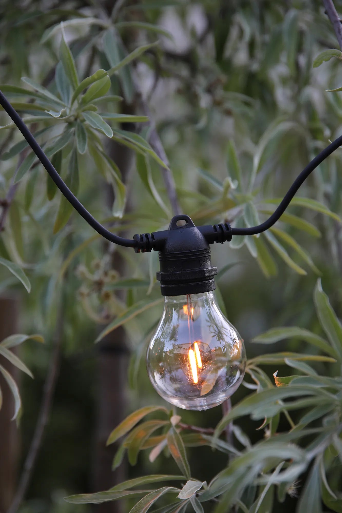 Link ljusslinga skandinavisk design | Link outdoor string lights | Link Lichterkette für draußen skandinavisches Design
