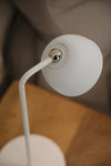 Diverse vit bordslampa svensk design | Diverse white table lamp Swedish design | Diverse weiß Tischlampe schwedisches Design