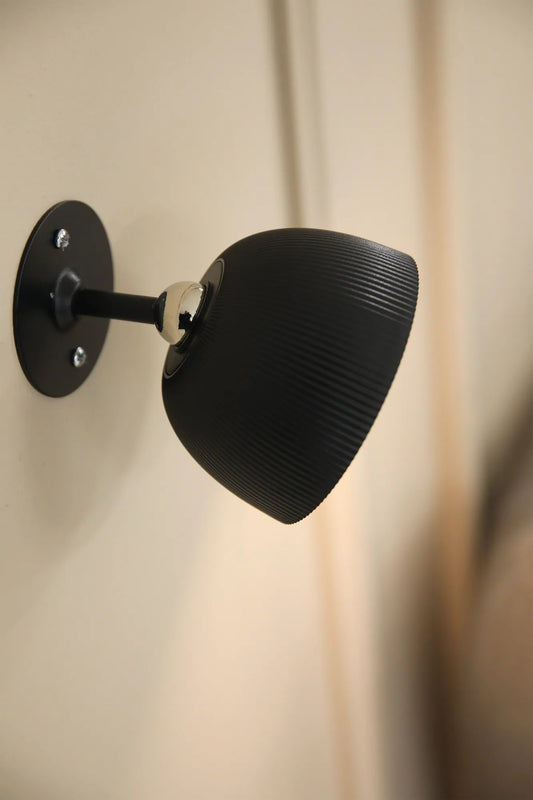 Diverse svart bordslampa skandinavisk design | Diverse black table lamp | Diverse schwarz Tischlampe skandinavisches Design