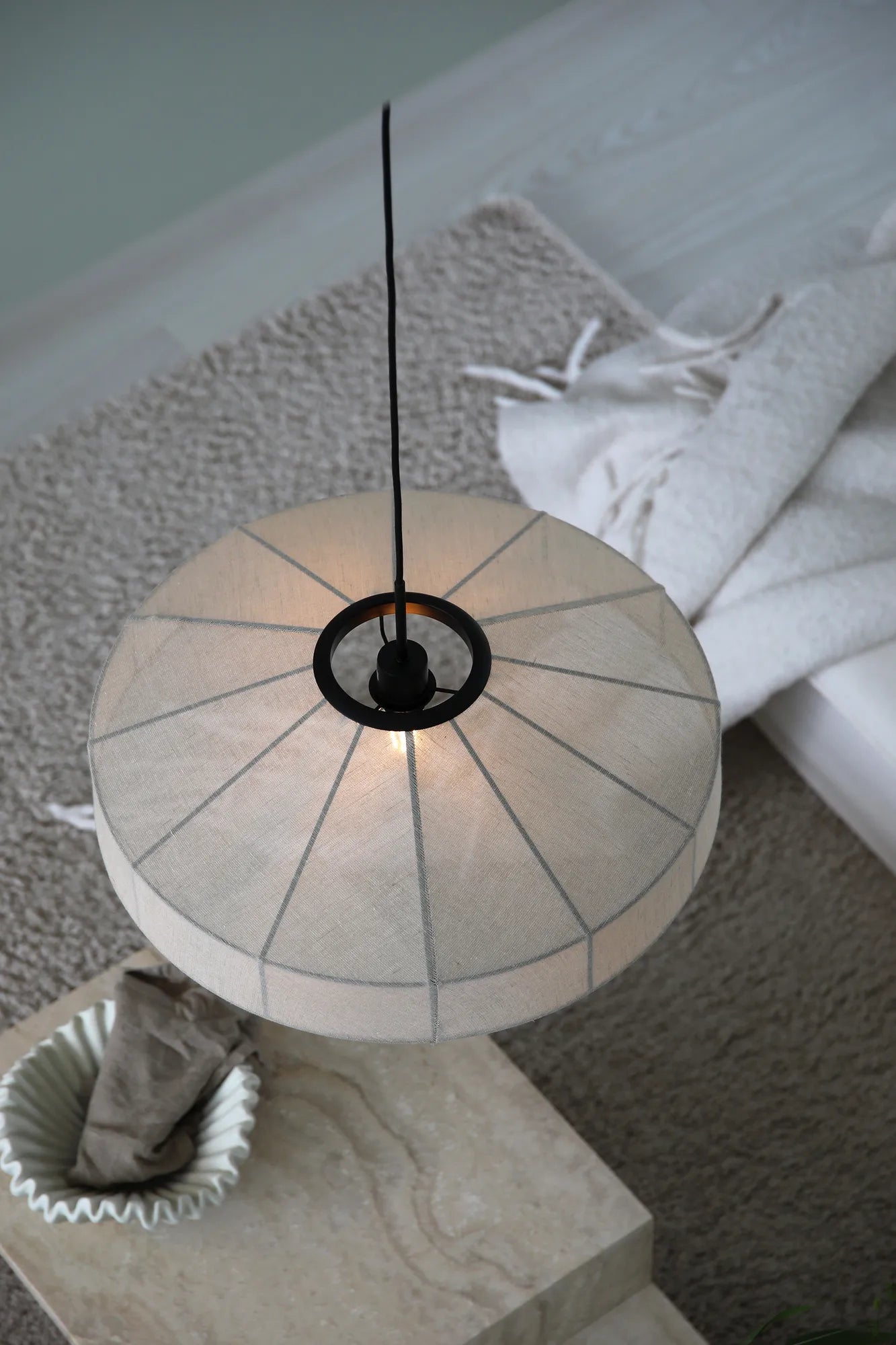 Alia beige taklampa skandinavisk design | Alia beige pendant lamp | Alia beige Pendelleuchte skandinavisches Design