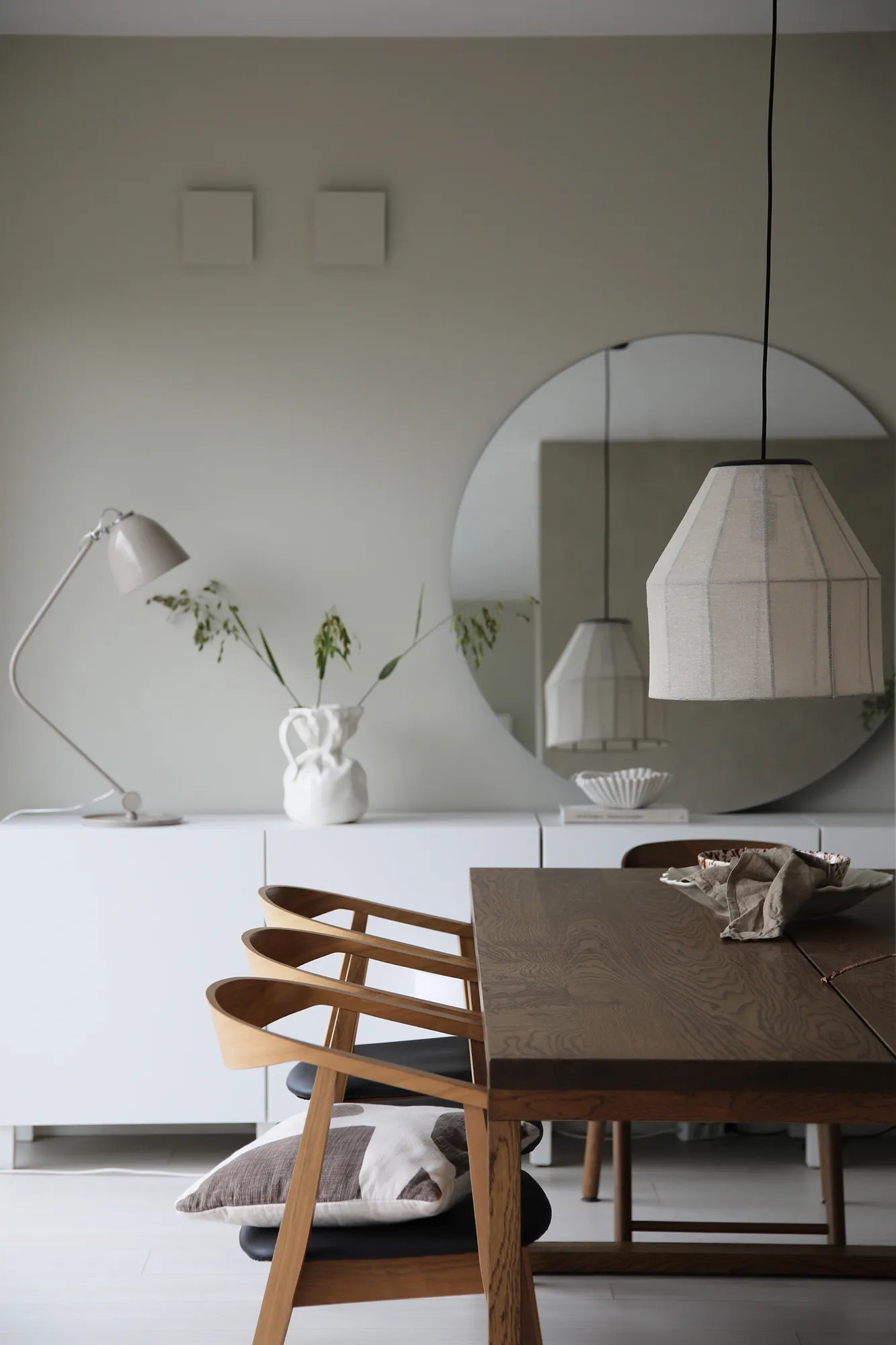 Aiko beige taklampa stilren belysning | Aiko beige pendant lamp | Aiko beige Pendelleuchte minimalistische Beleuchtung