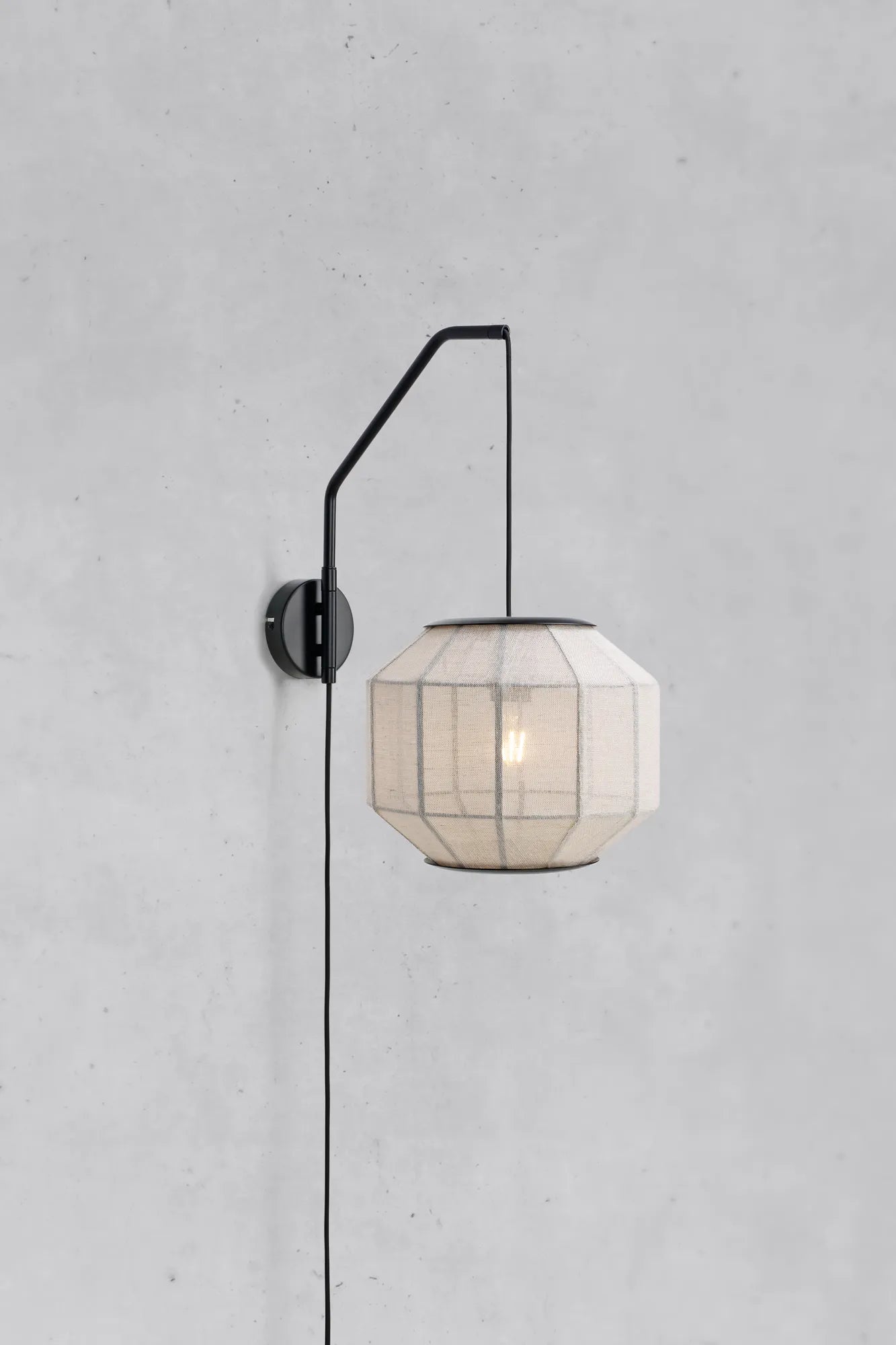 Asuka beige vägglampa stilren belysning | Asuka beige wall lamp | Asuka beige Wandleuchte minimalistische Beleuchtung
