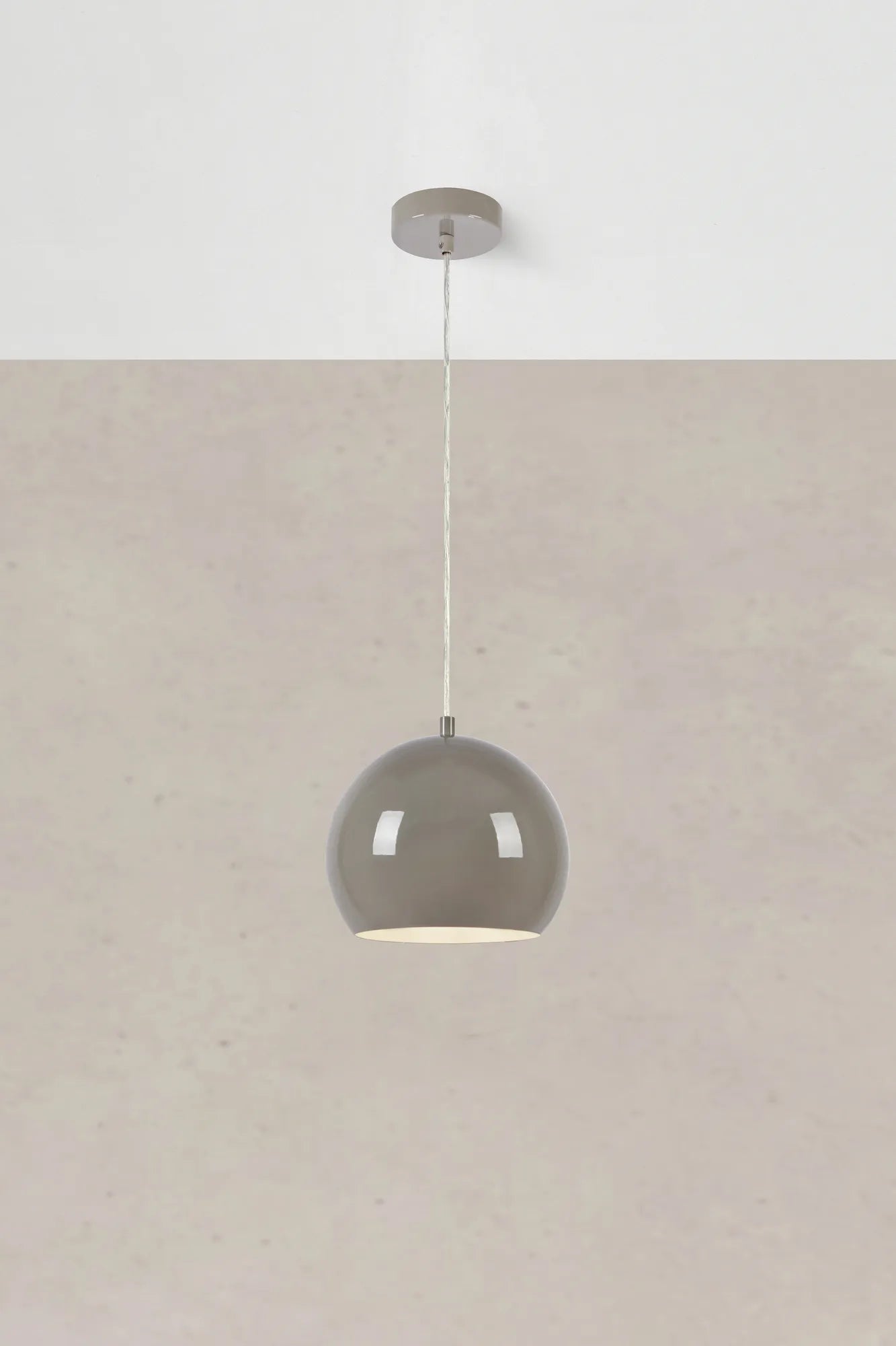 Pop grå taklampa 20 cm stilren belysning | Pop grey pendant lamp | Pop grau Pendelleuchte minimalistische Beleuchtung
