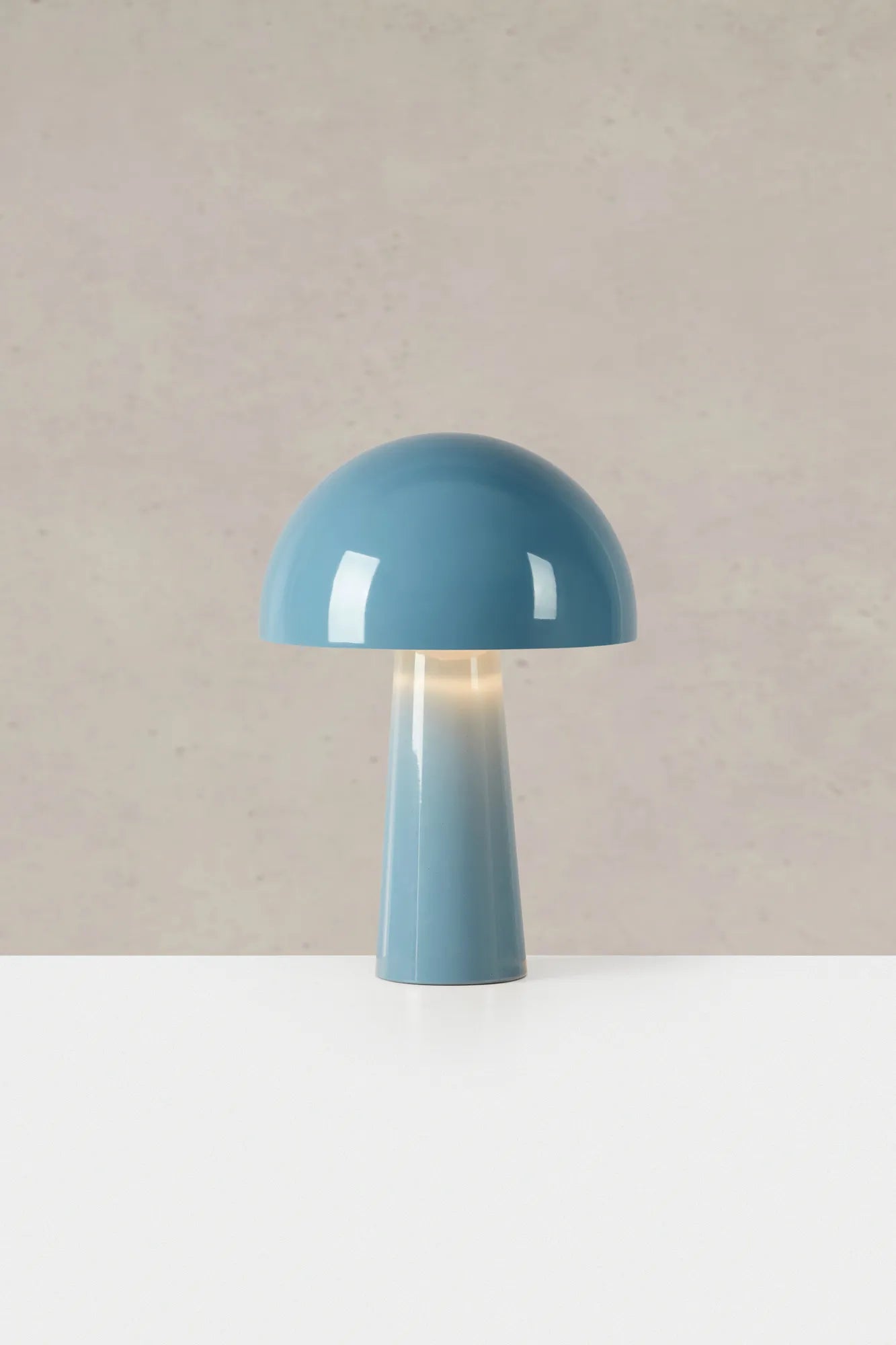 Mantar blå bordslampa stilren belysning | Mantar blue table lamp | Mantar blau Tischlampe minimalistische Beleuchtung