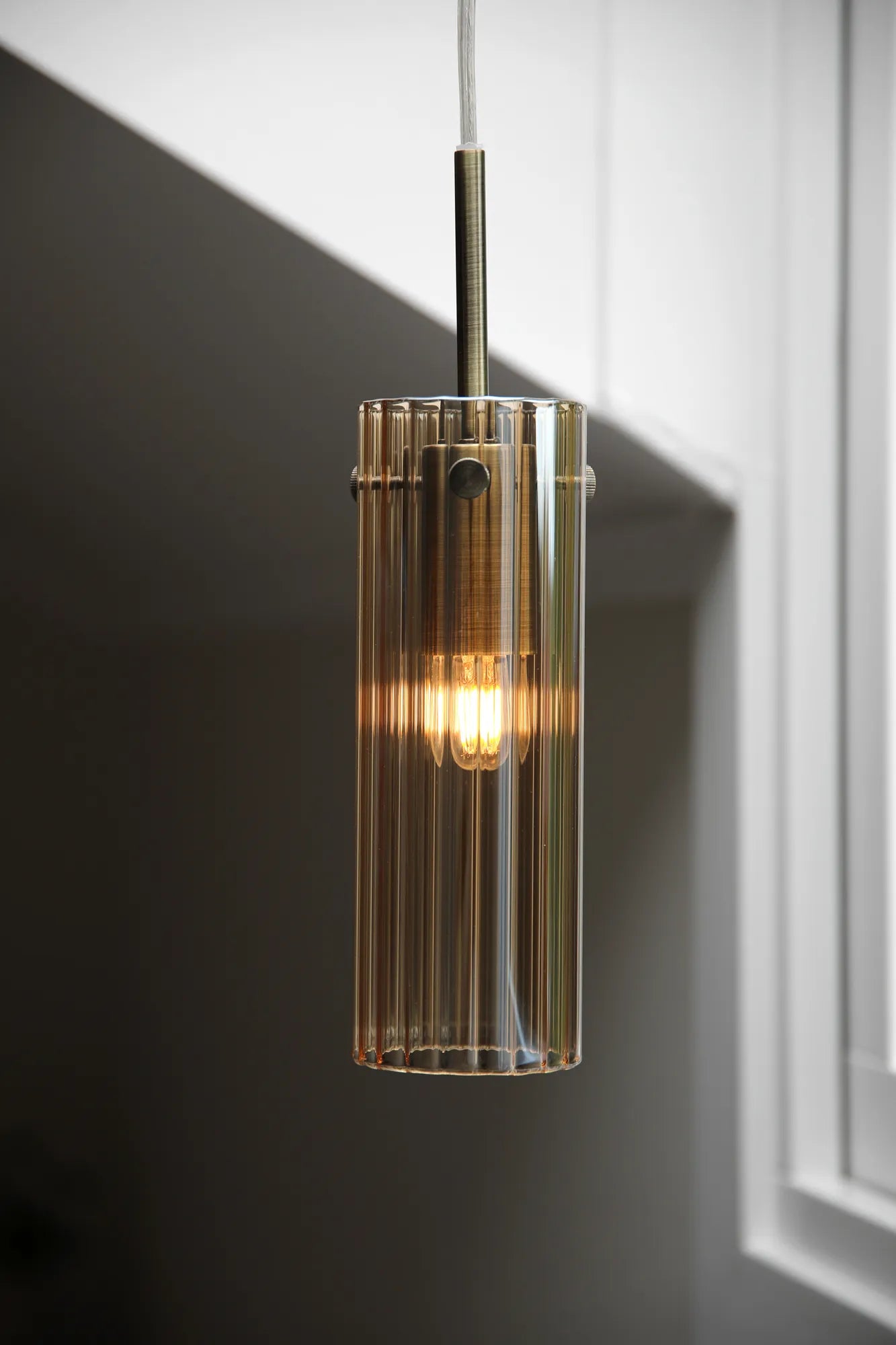 Tibia bärnsten fönsterlampa belysning | Tibia amber window light | Tibia Bernstein Fensterleuchte