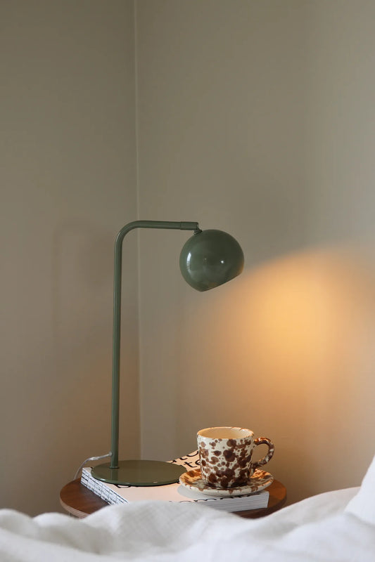 Pop grön bordslampa skandinavisk design | Pop green table lamp Scandinavian | Pop grün Tischlampe skandinavisches Design