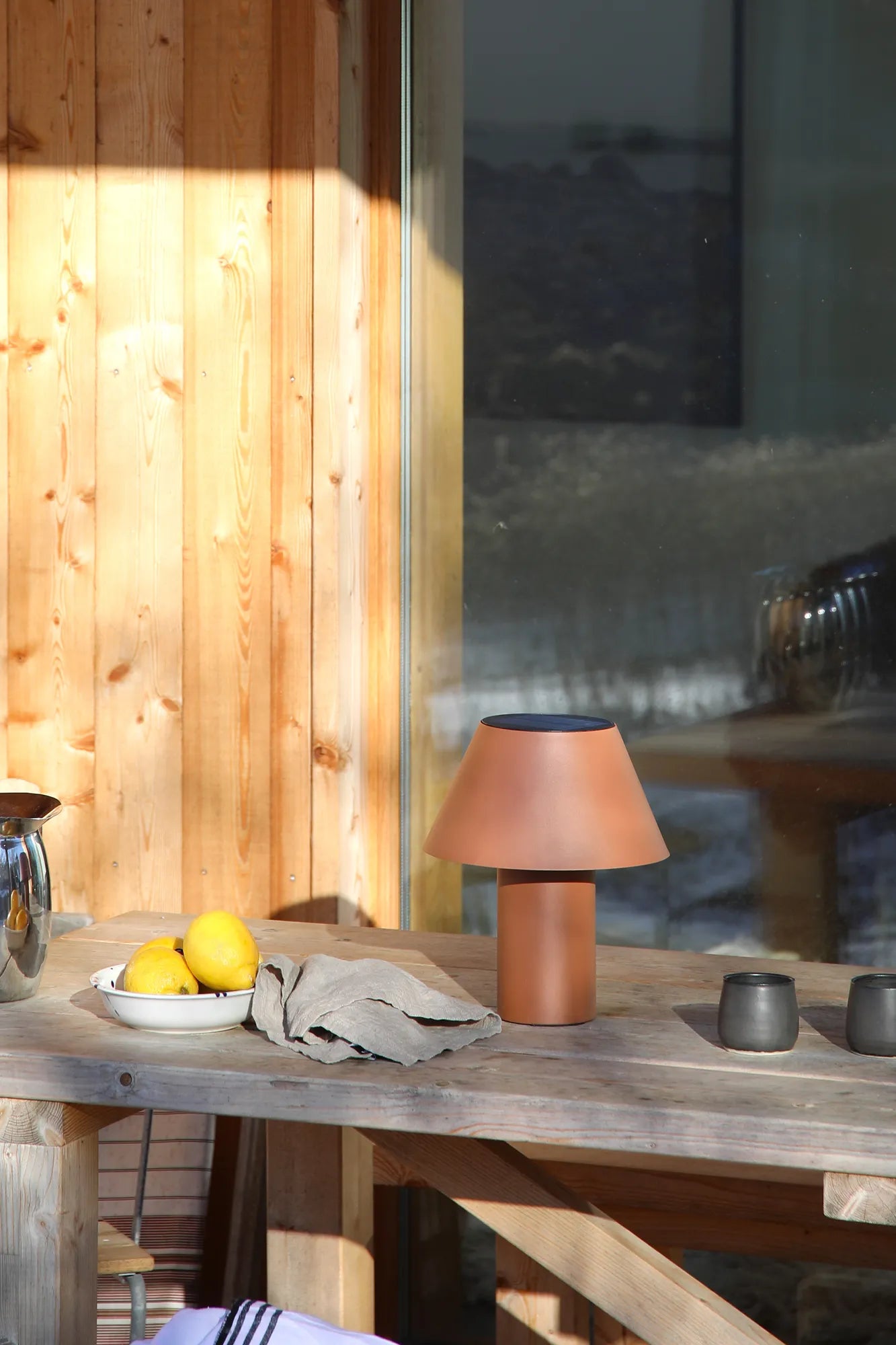 Vivo Bordslampa Solcell Brun