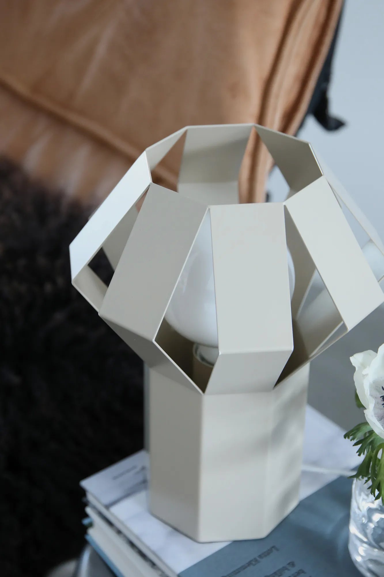 Octa Bordslampa Beige