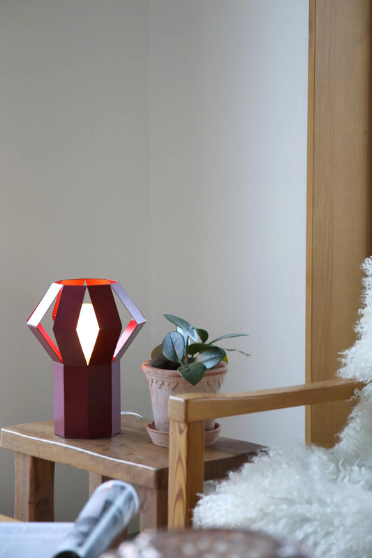 Octa Bordslampa Röd