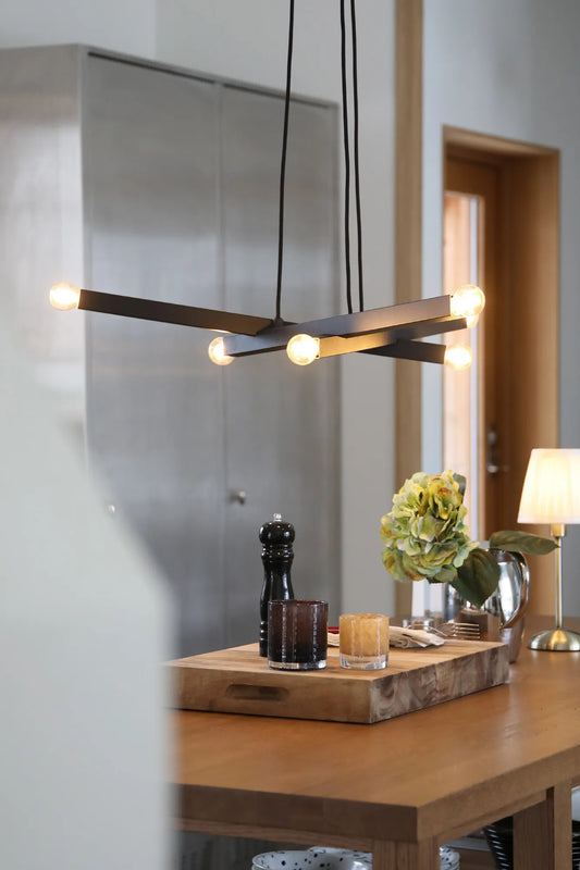 Stack Taklampa Svart