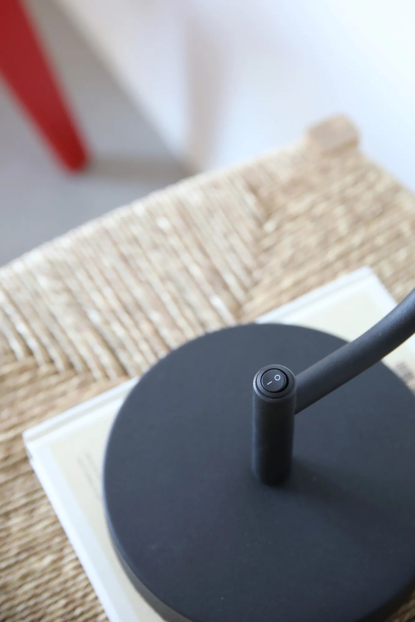 Hugo Table Lamp Black