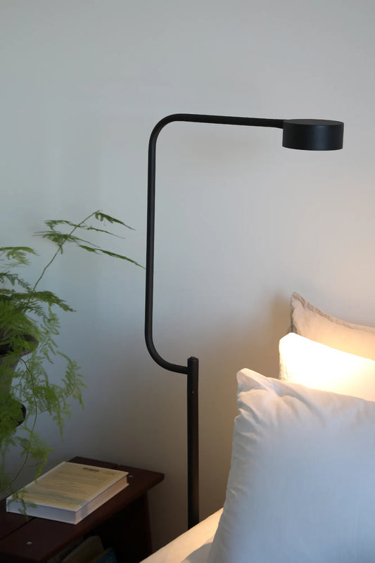 Hugo Floor Lamp Black