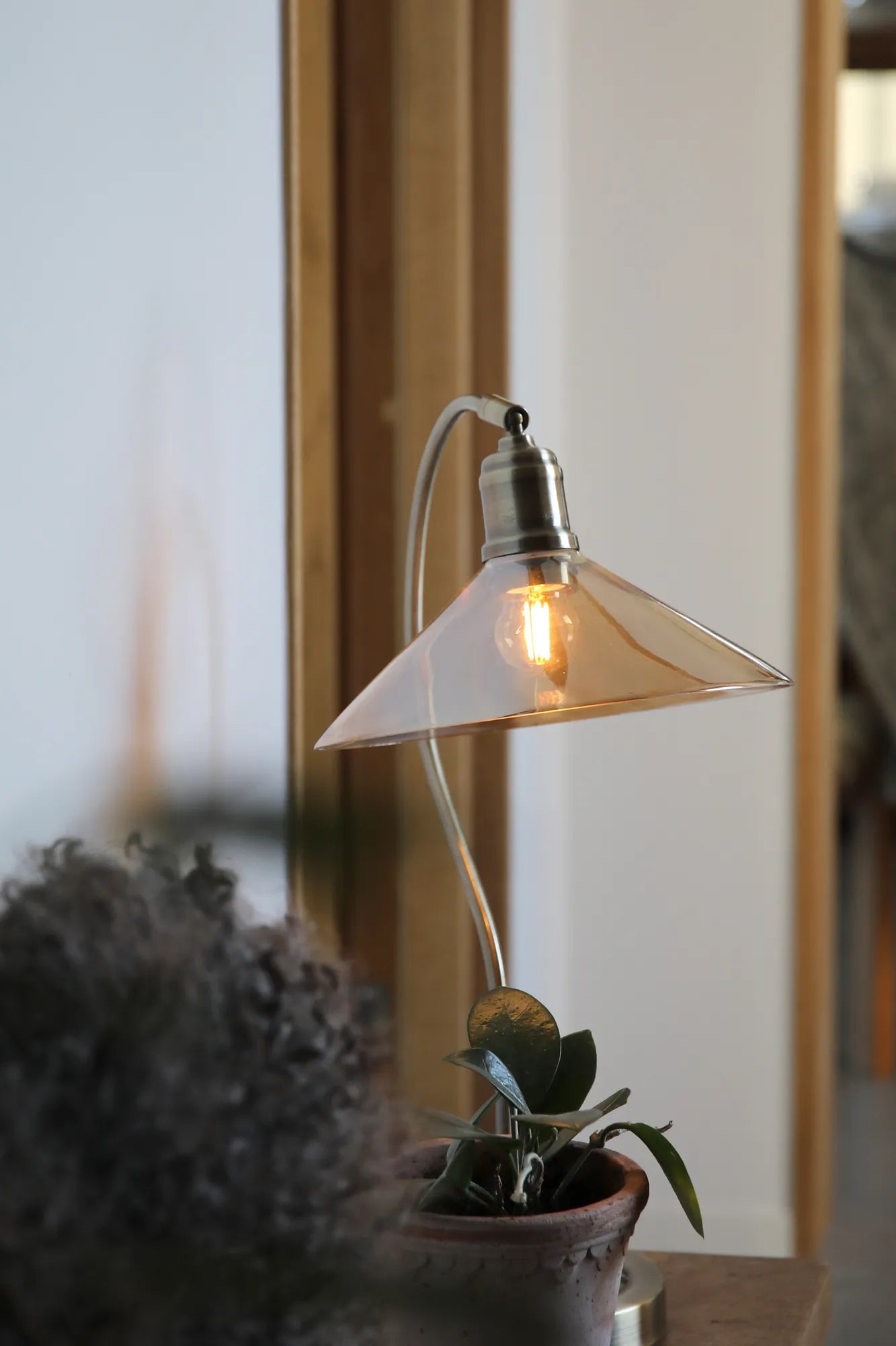 Astra Bordslampa Bärnsten