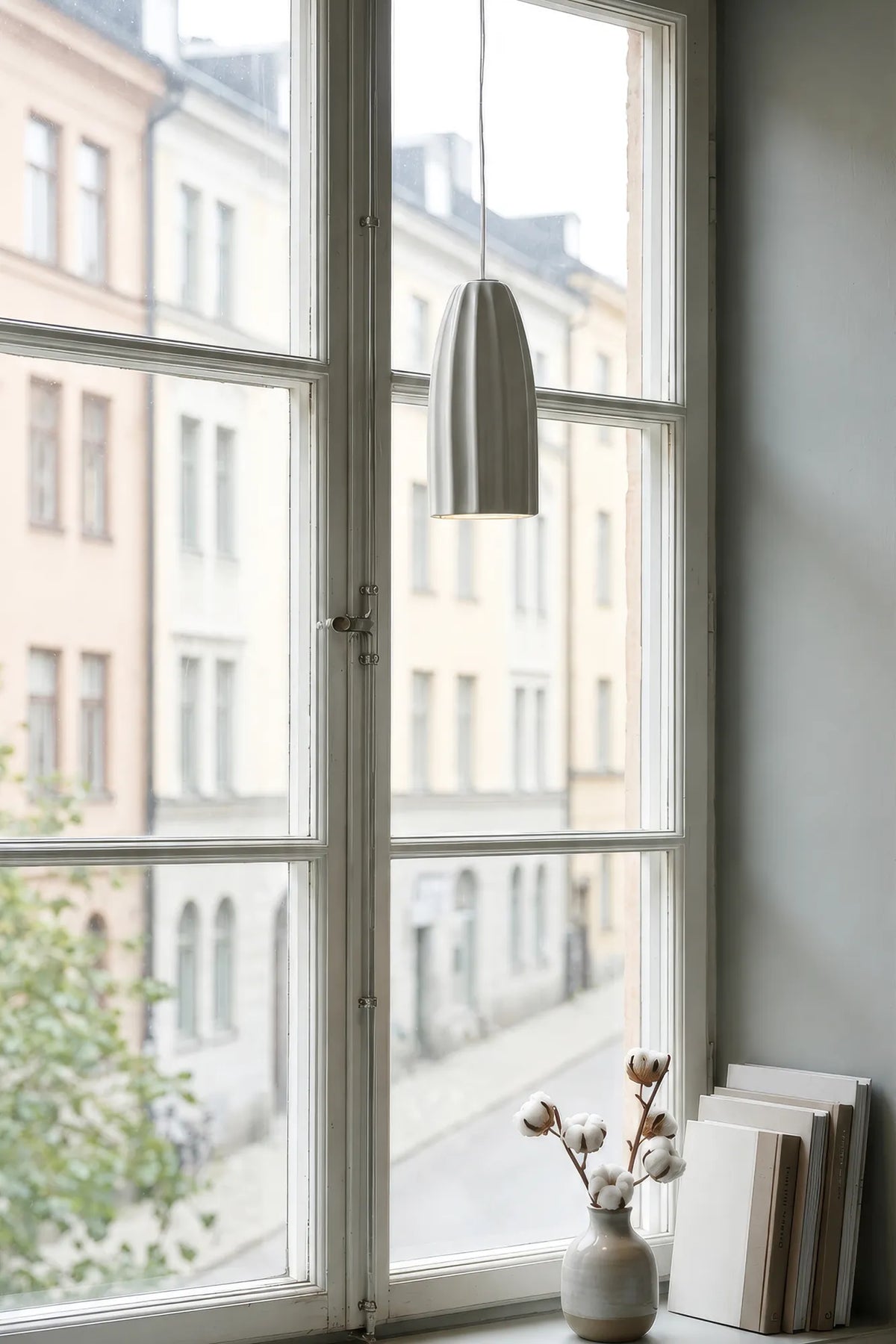 Clay Window Lamp White