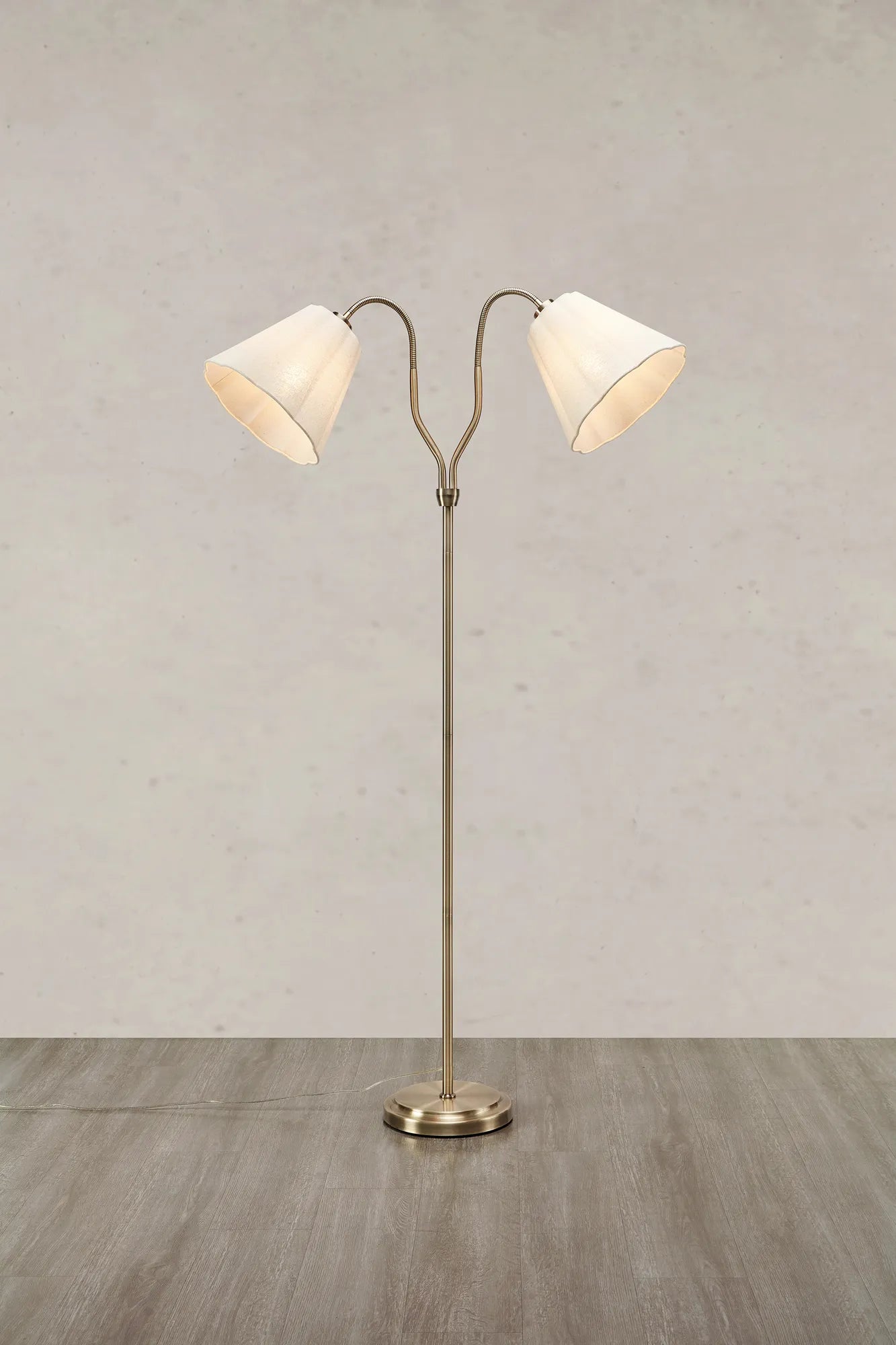 Veya Golvlampa Mässing
