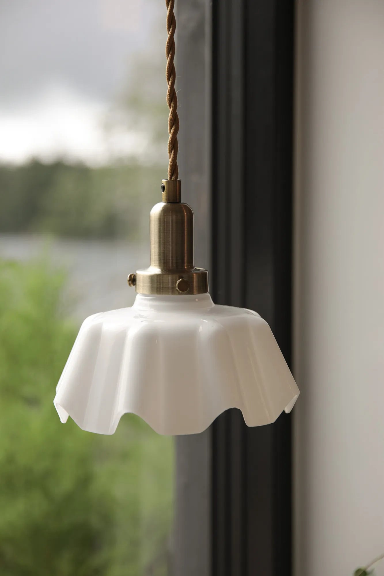 Ona Fensterlampe Messing 18 cm