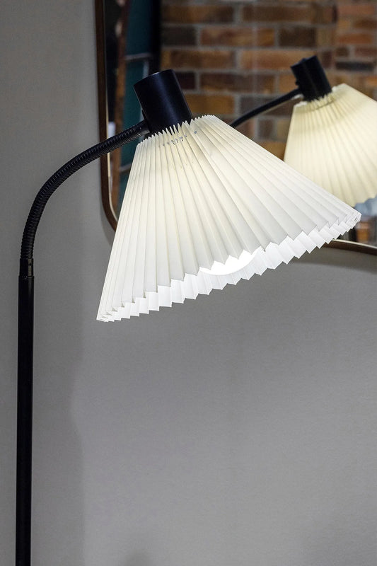 Mira Stehlampe Schwarz
